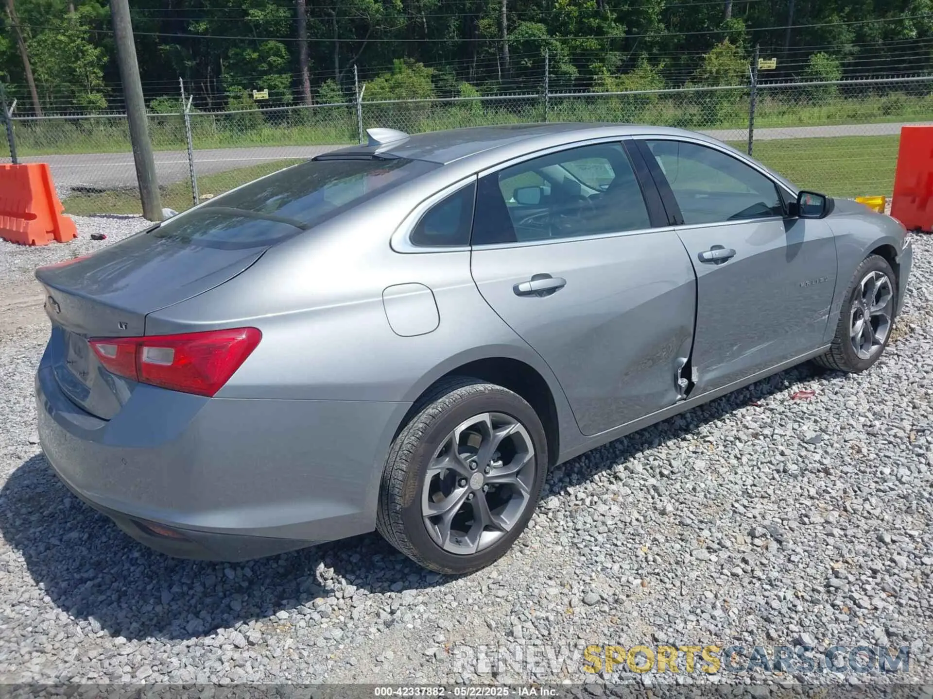 4 fotografías del automóvil dañado 1G1ZD5ST8RF131776 CHEVROLET MALIBU 2024