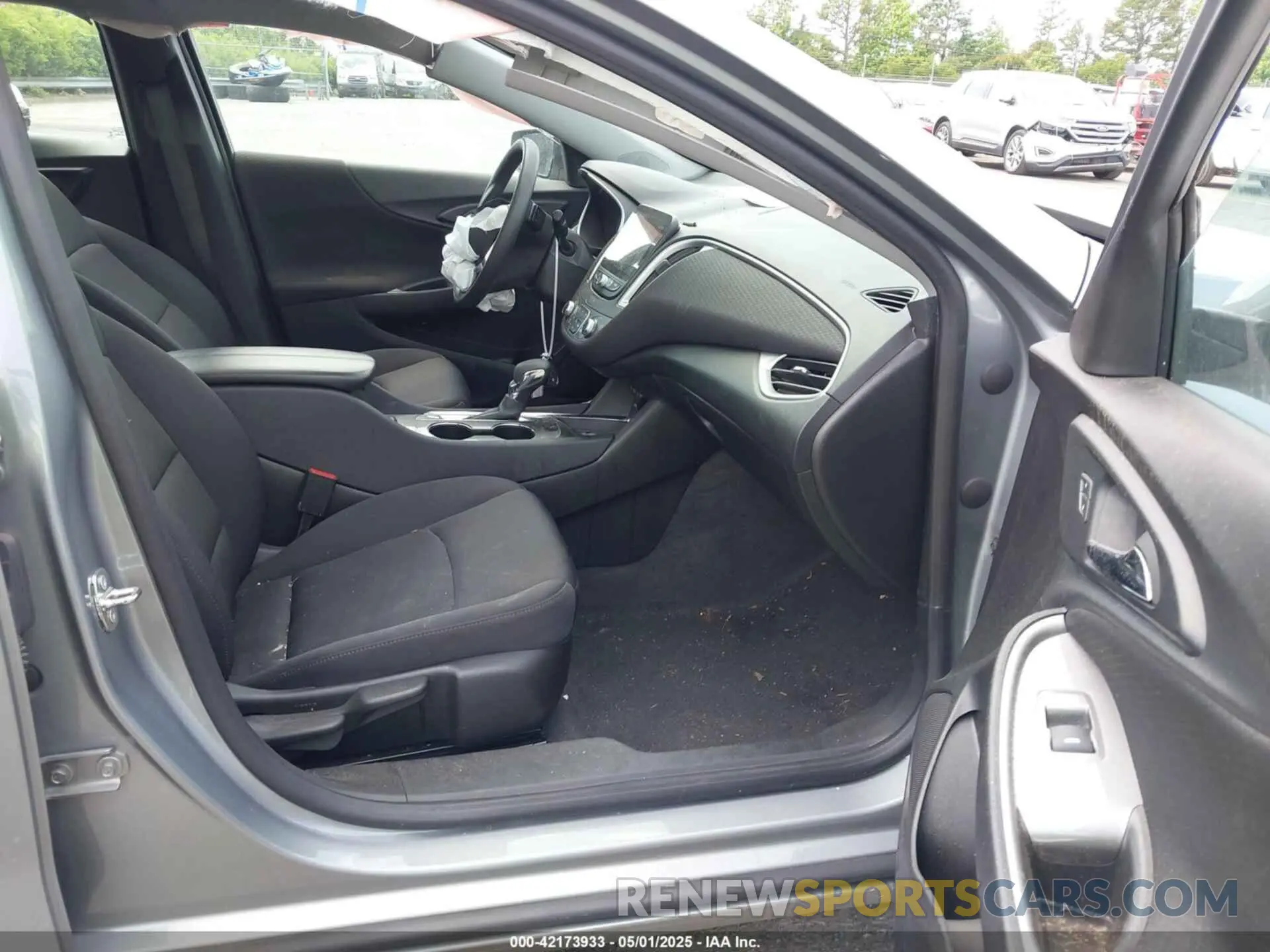 5 fotografías del automóvil dañado 1G1ZD5ST8RF136492 CHEVROLET MALIBU 2024