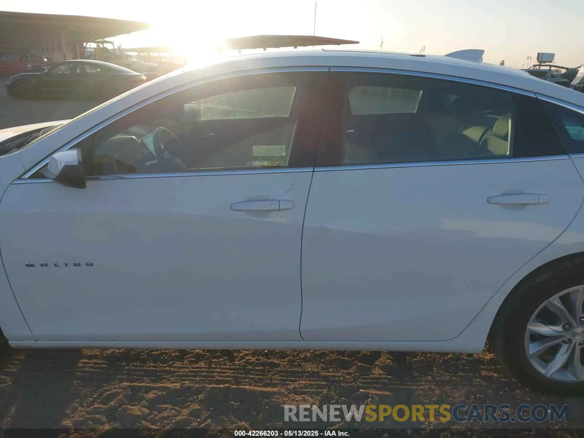 15 fotografías del automóvil dañado 1G1ZD5ST8RF154197 CHEVROLET MALIBU 2024