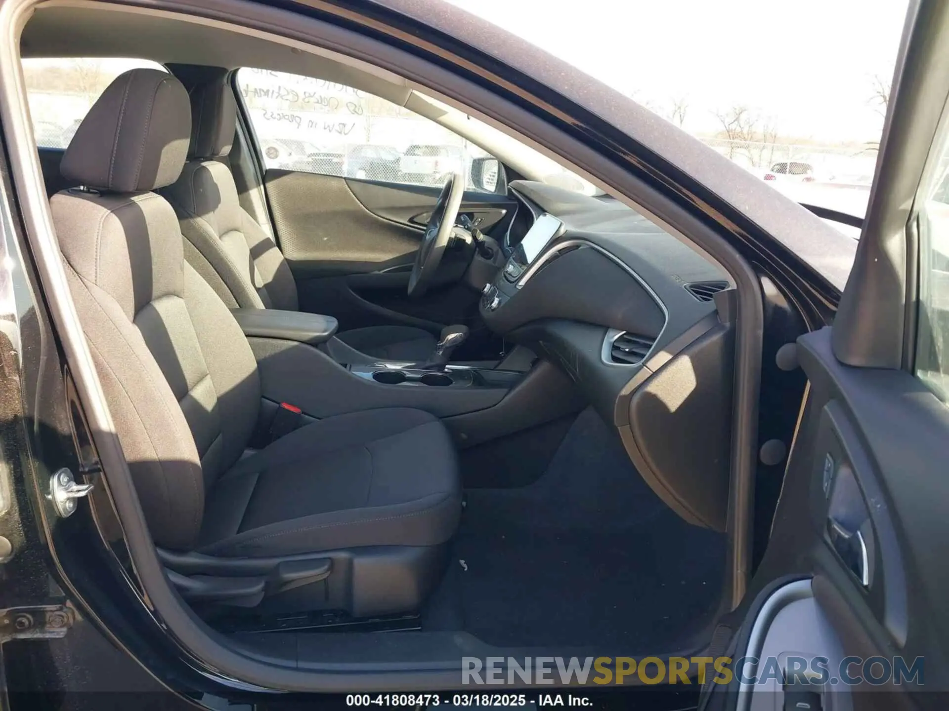 5 fotografías del automóvil dañado 1G1ZD5ST8RF177513 CHEVROLET MALIBU 2024