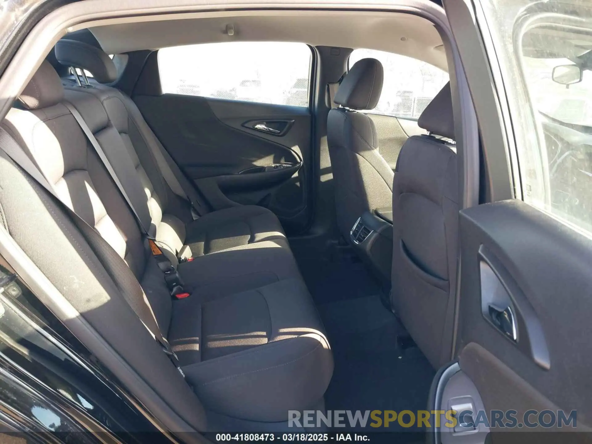 8 fotografías del automóvil dañado 1G1ZD5ST8RF177513 CHEVROLET MALIBU 2024