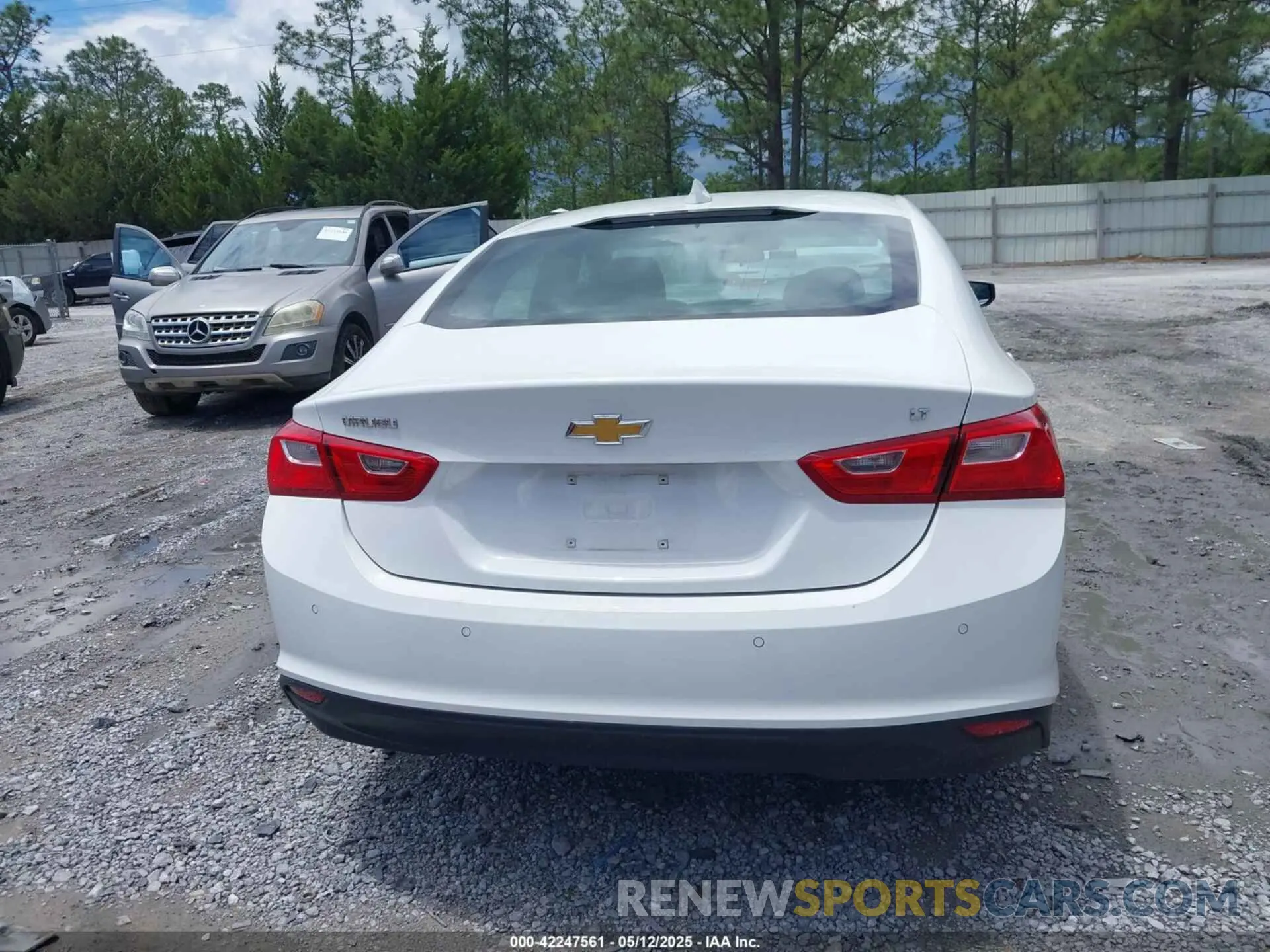 16 fotografías del automóvil dañado 1G1ZD5ST9RF151566 CHEVROLET MALIBU 2024
