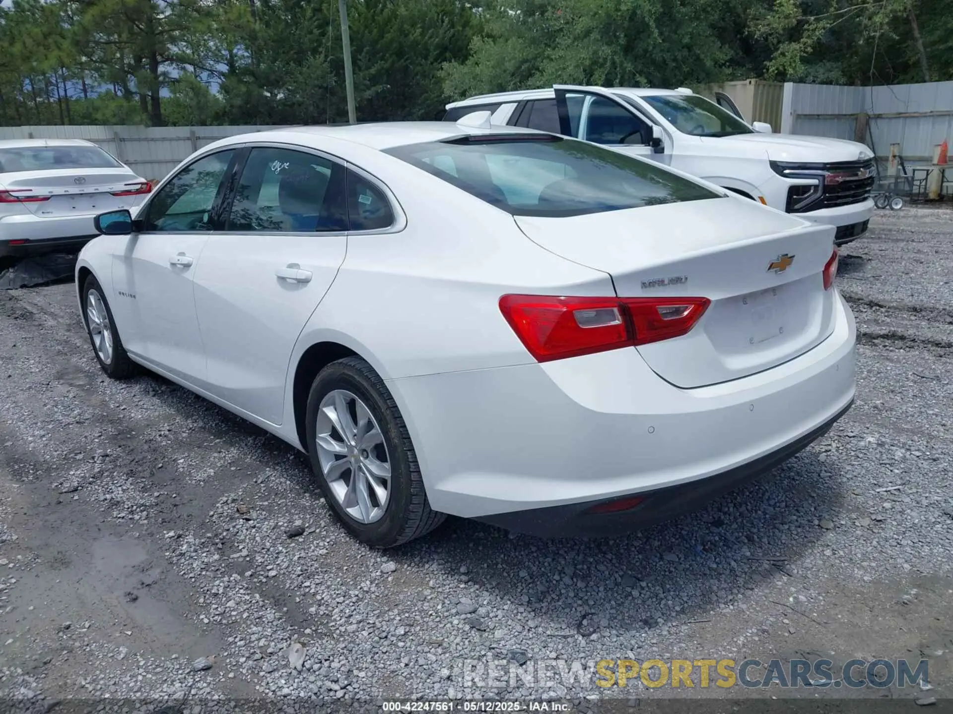 3 fotografías del automóvil dañado 1G1ZD5ST9RF151566 CHEVROLET MALIBU 2024