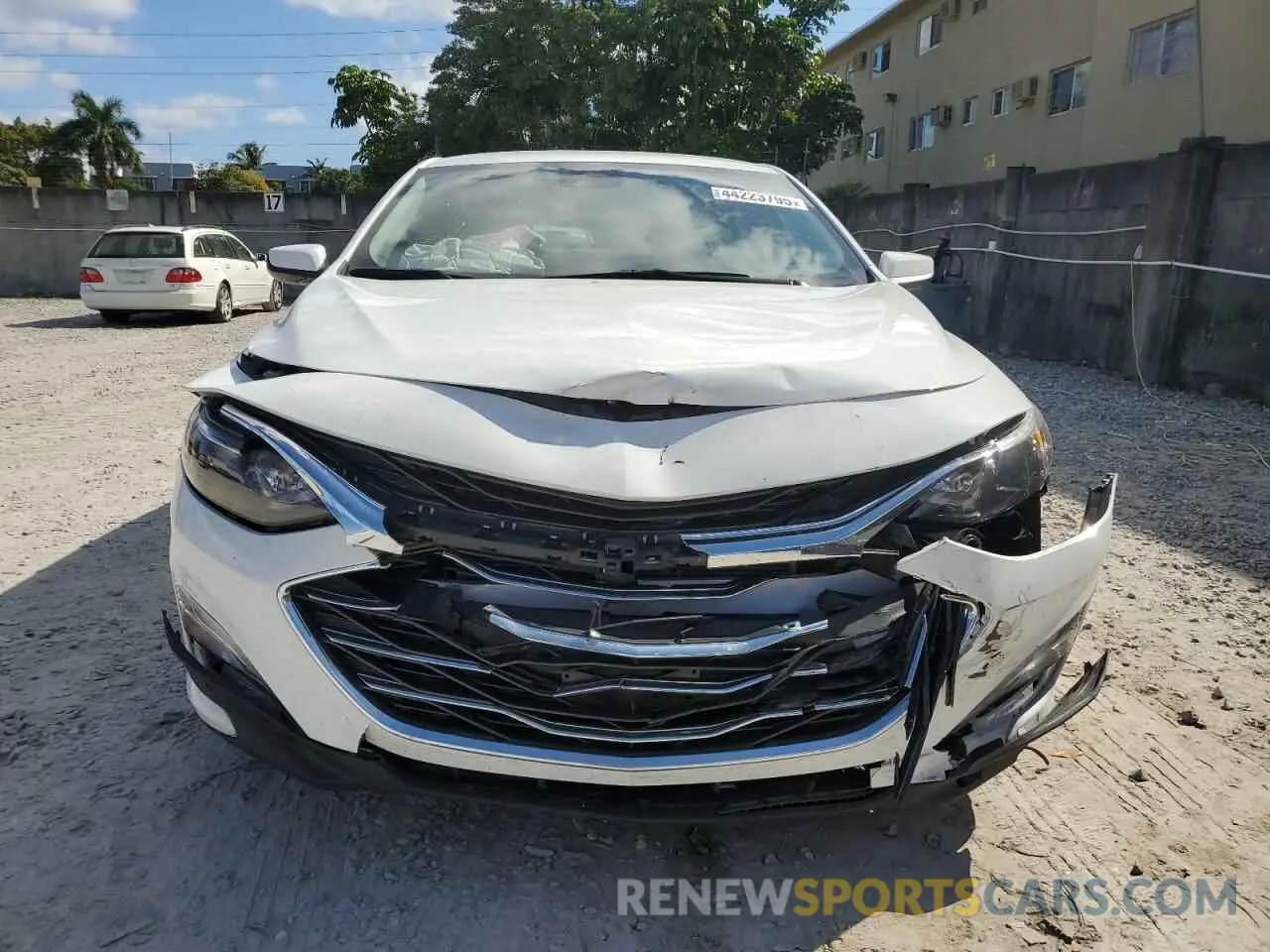 5 fotografías del automóvil dañado 1G1ZD5ST9RF163281 CHEVROLET MALIBU 2024