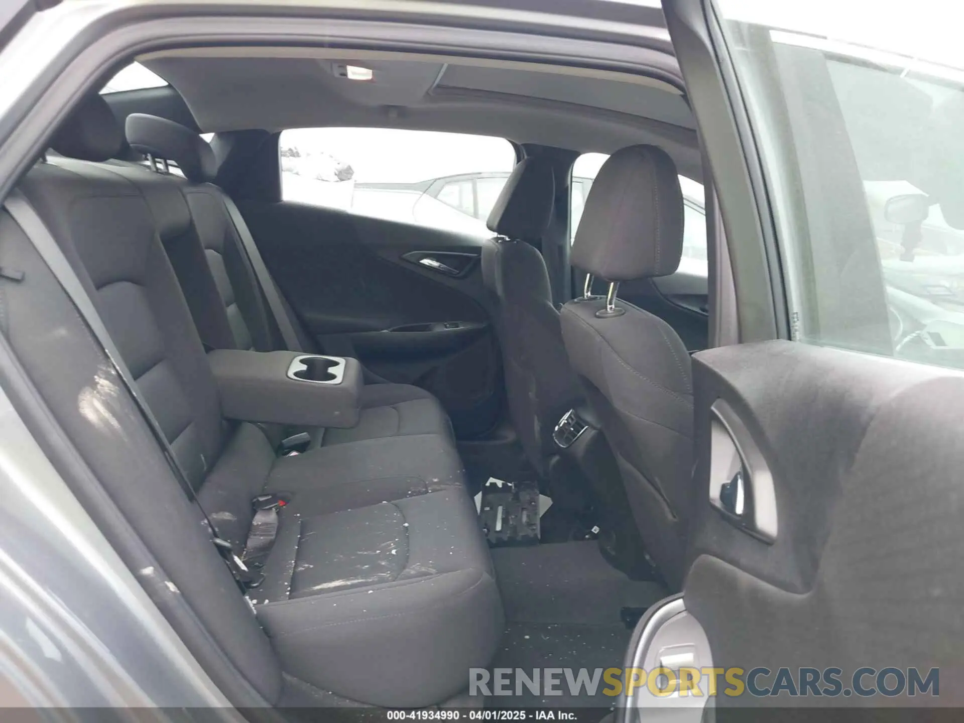 8 fotografías del automóvil dañado 1G1ZD5ST9RF179061 CHEVROLET MALIBU 2024