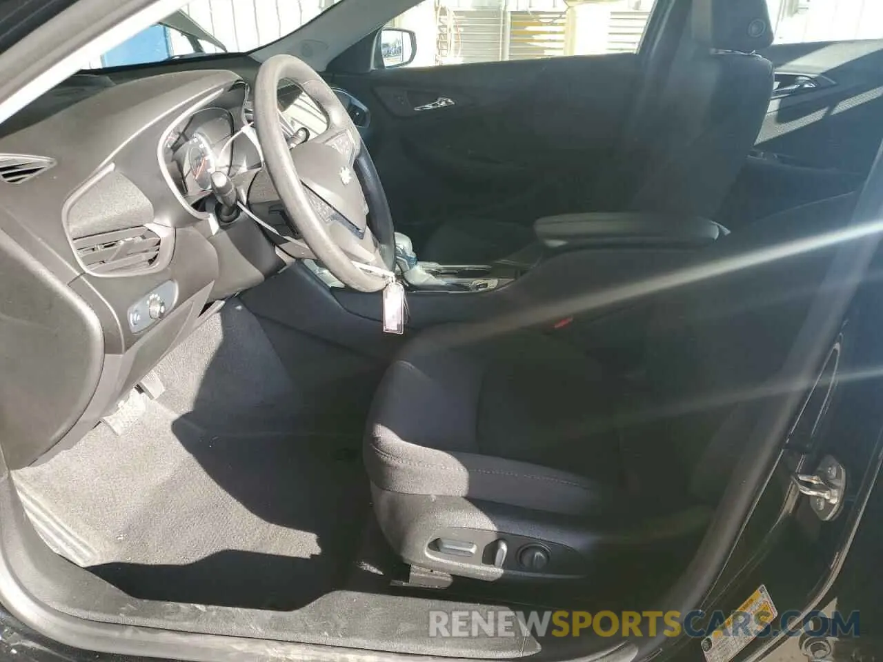 7 fotografías del automóvil dañado 1G1ZD5ST9RF228145 CHEVROLET MALIBU 2024