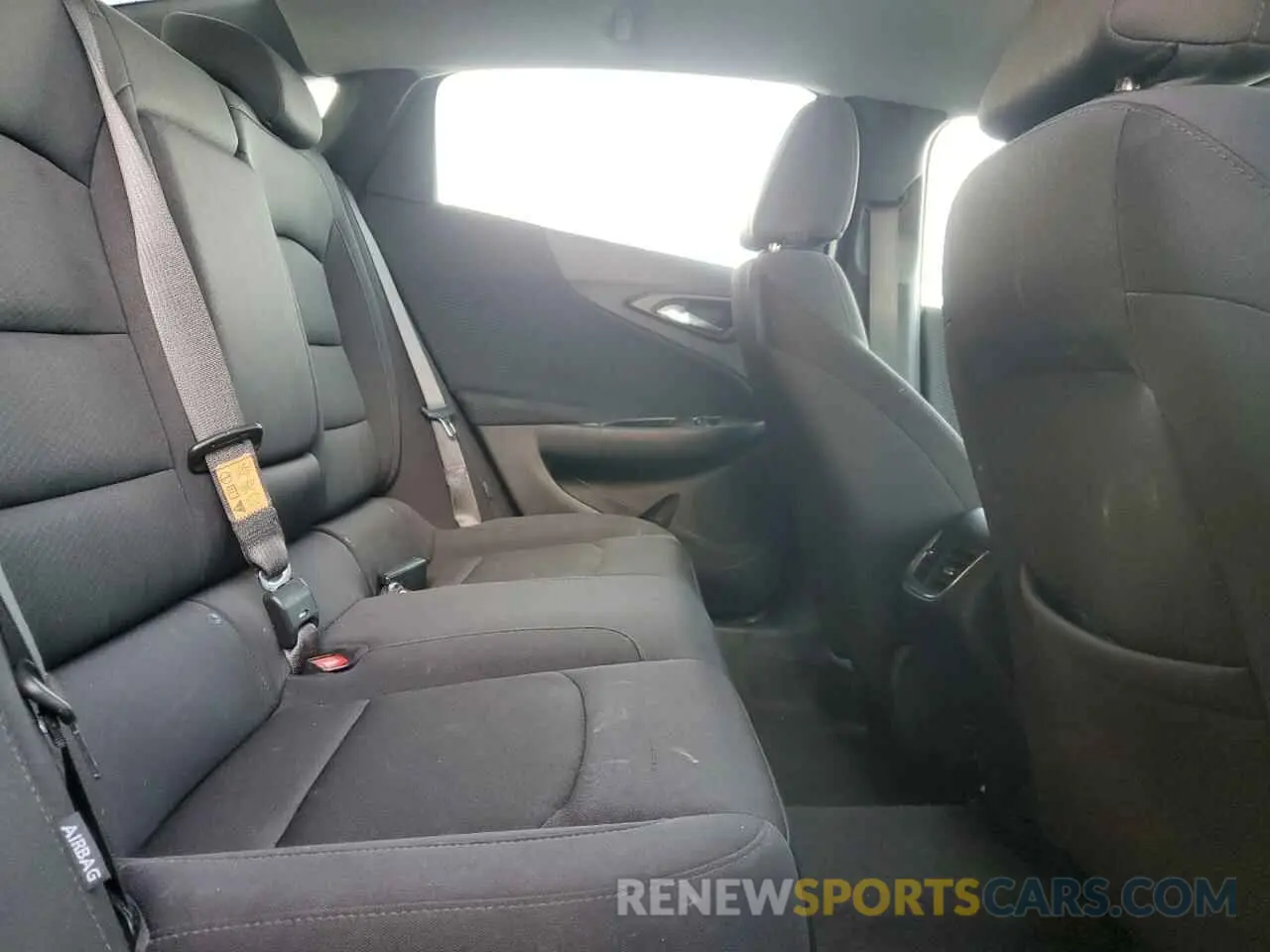 10 fotografías del automóvil dañado 1G1ZD5ST9RF250890 CHEVROLET MALIBU 2024
