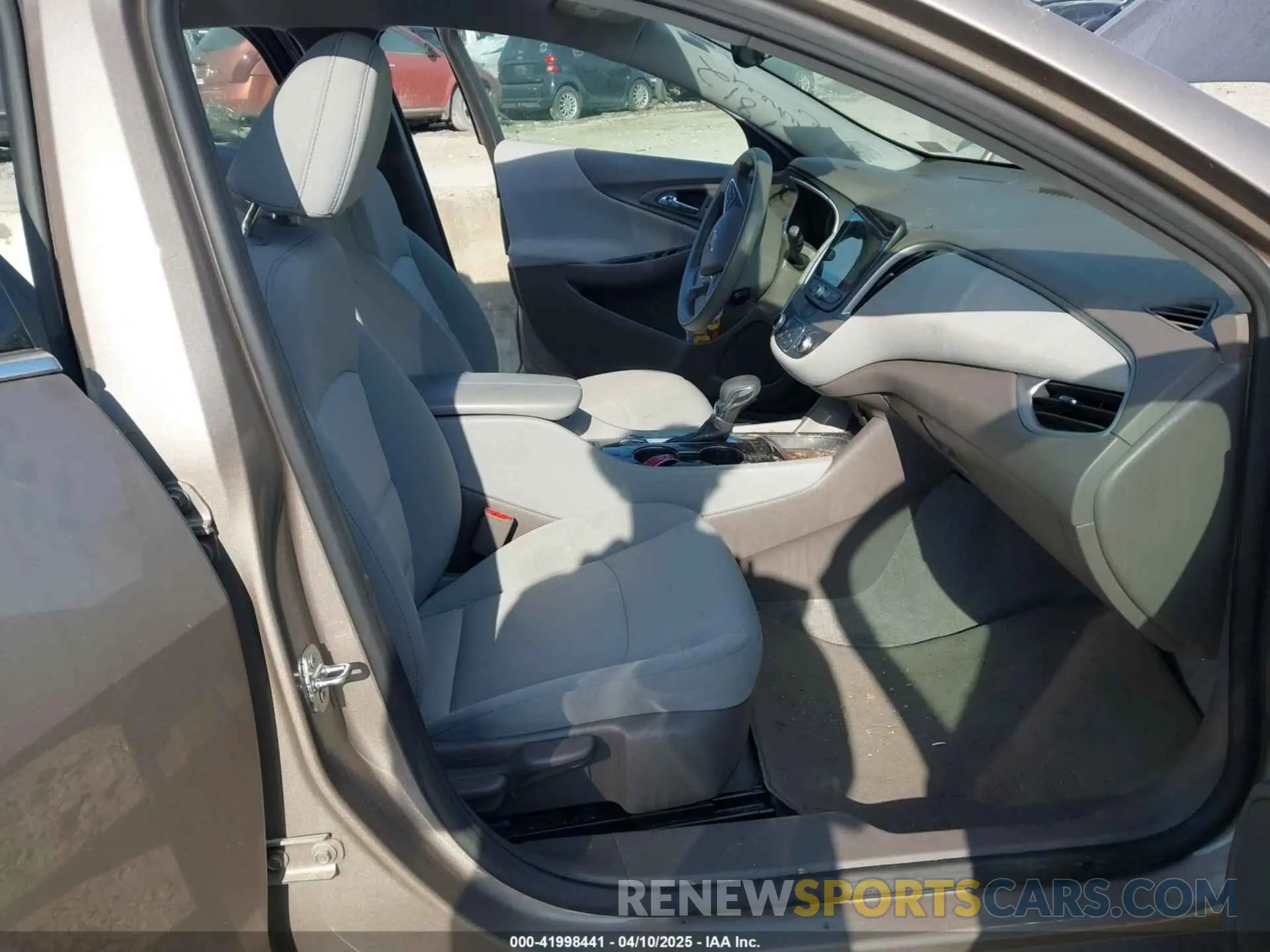 5 fotografías del automóvil dañado 1G1ZD5STXRF127812 CHEVROLET MALIBU 2024