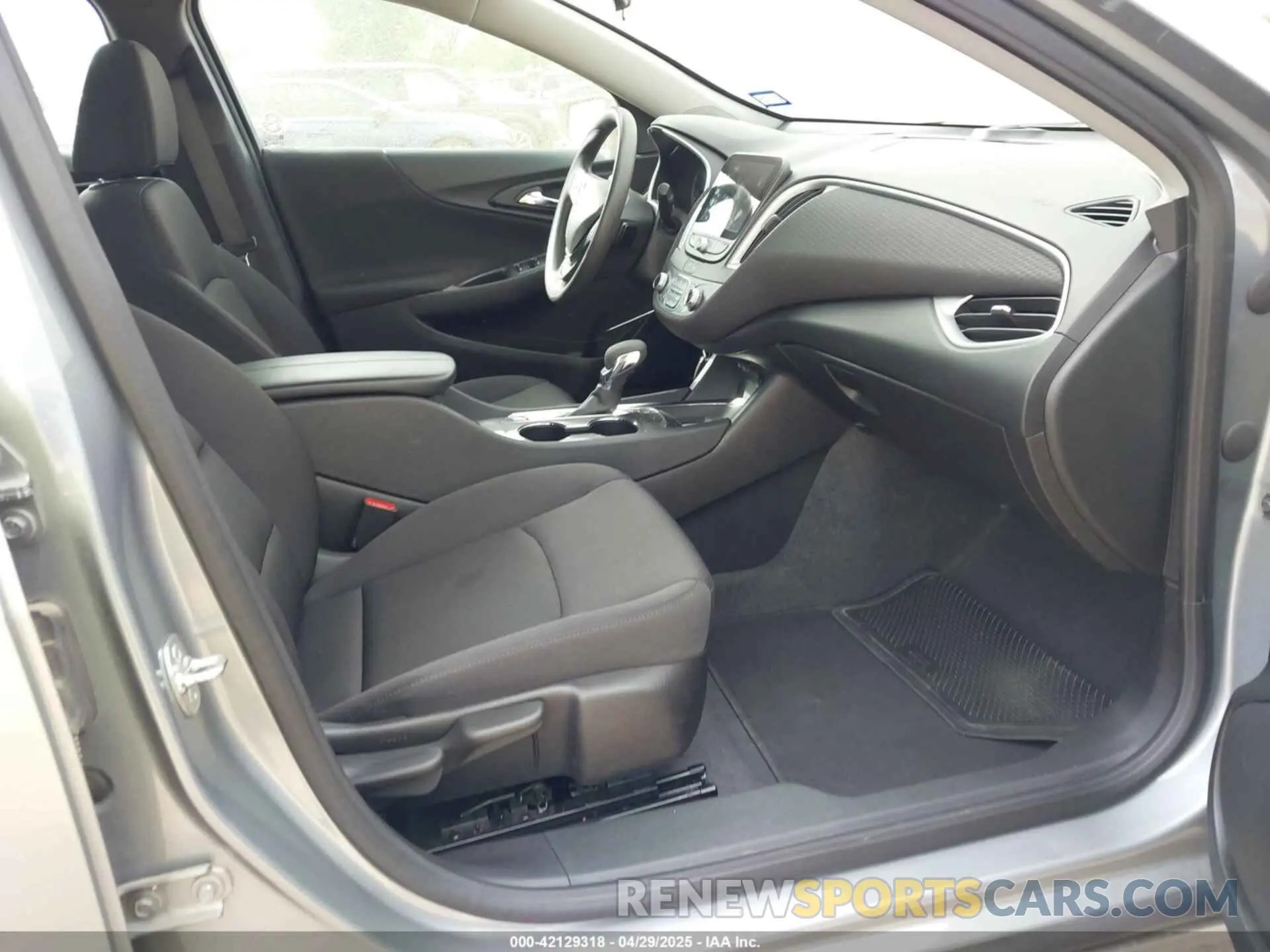 5 fotografías del automóvil dañado 1G1ZD5STXRF172801 CHEVROLET MALIBU 2024