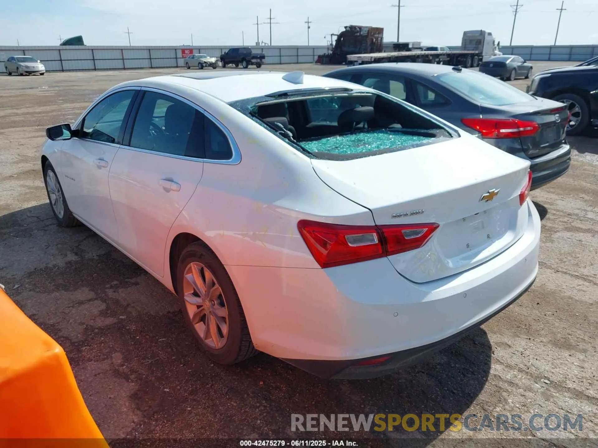3 fotografías del automóvil dañado 1G1ZD5STXRF207675 CHEVROLET MALIBU 2024