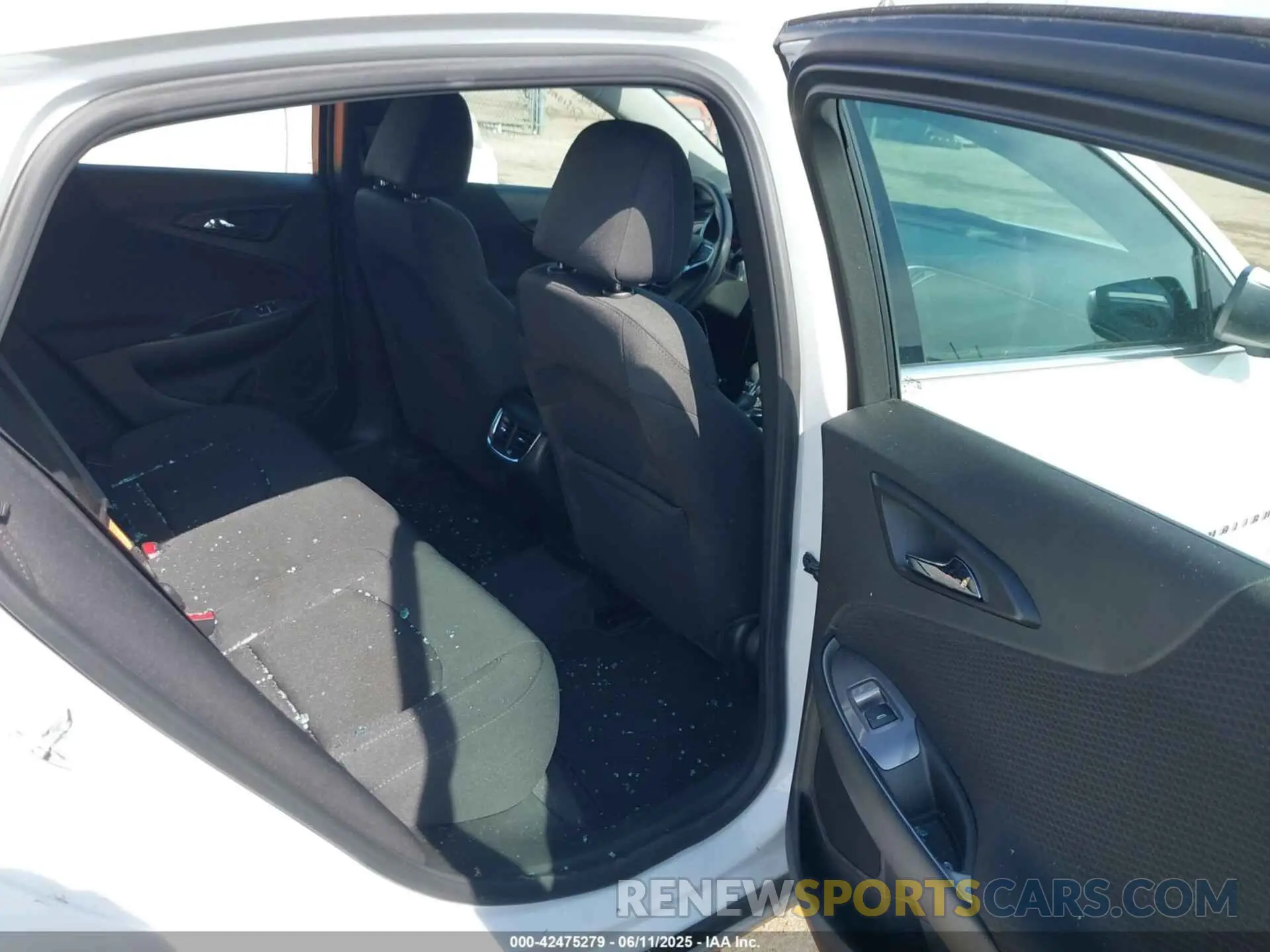 8 fotografías del automóvil dañado 1G1ZD5STXRF207675 CHEVROLET MALIBU 2024