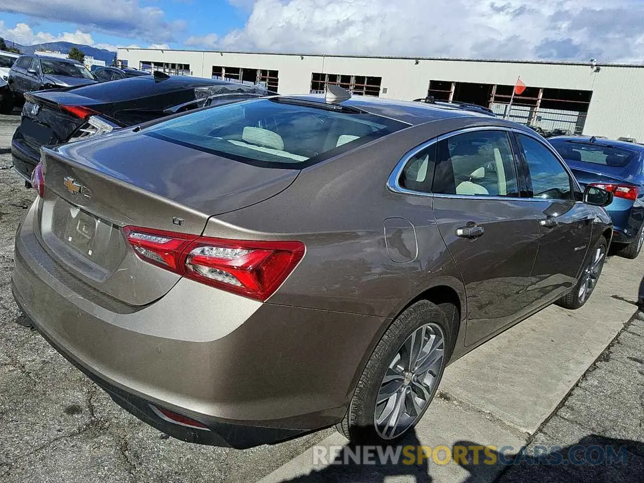 3 fotografías del automóvil dañado 1G1ZE5ST8RF252479 CHEVROLET MALIBU 2024