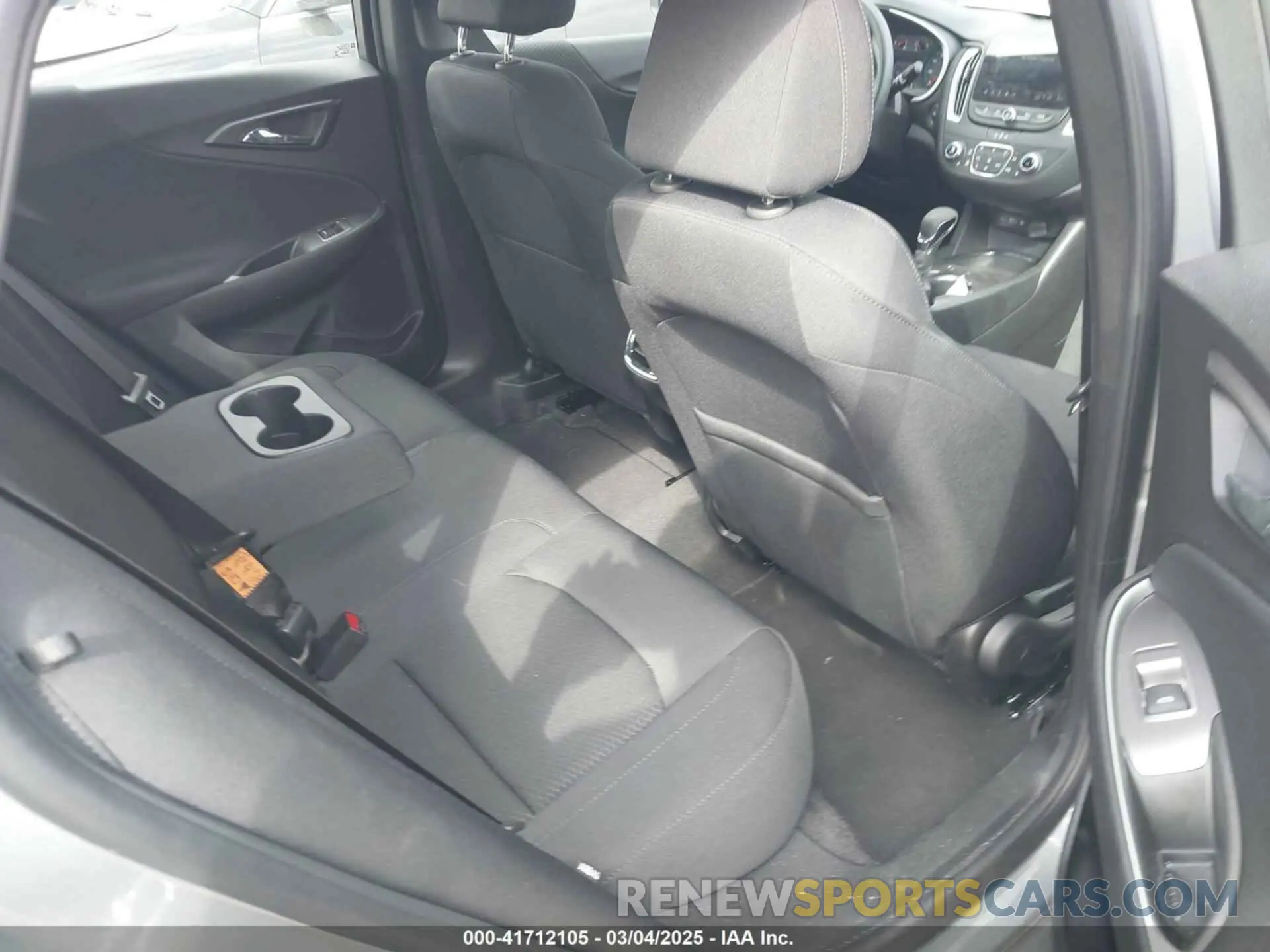 8 fotografías del automóvil dañado 1G1ZD5ST0SF137464 CHEVROLET MALIBU 2025