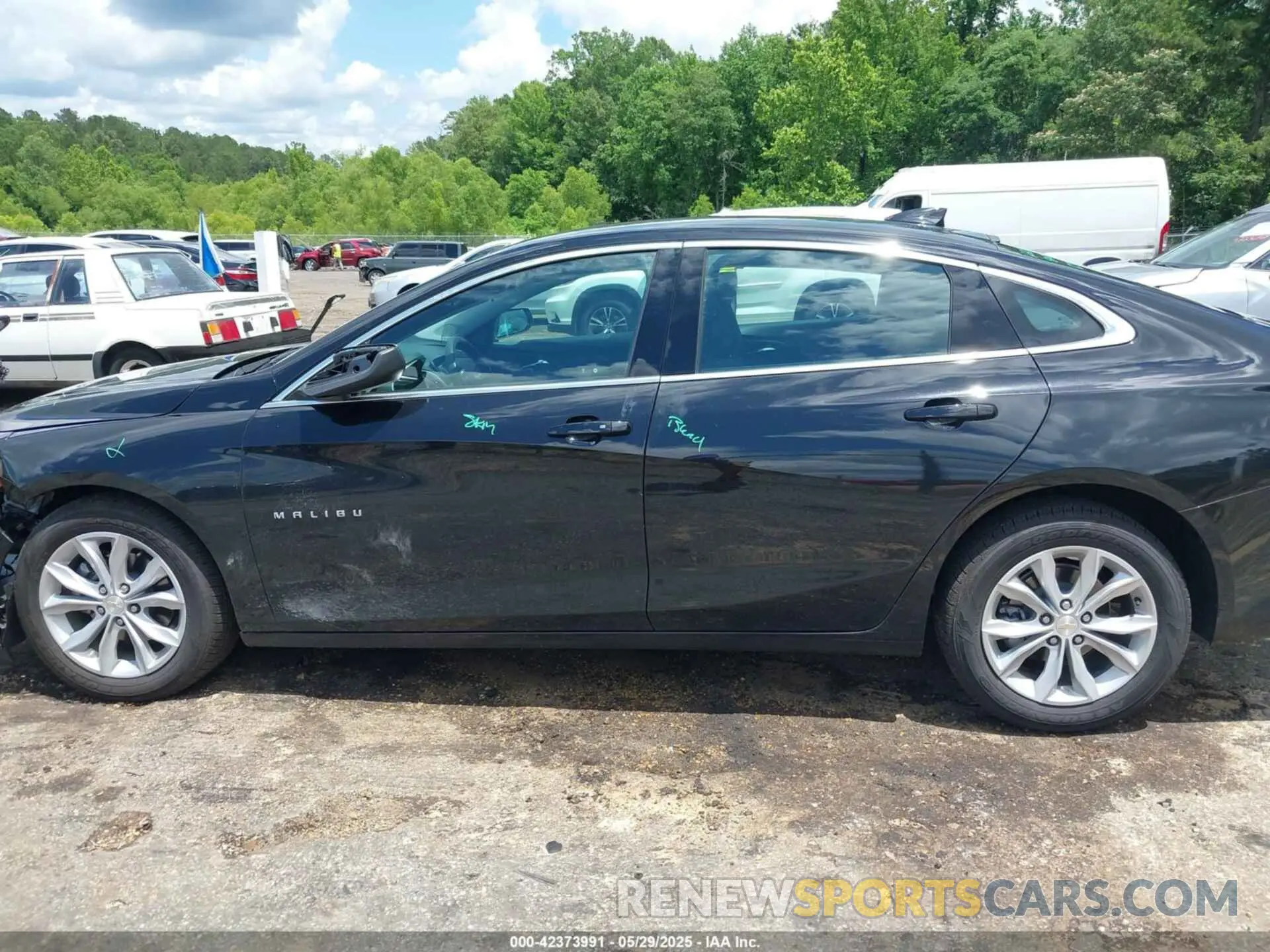 14 fotografías del automóvil dañado 1G1ZD5ST0SF152935 CHEVROLET MALIBU 2025