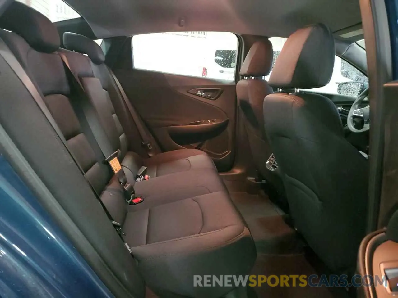 10 fotografías del automóvil dañado 1G1ZD5ST1SF150207 CHEVROLET MALIBU 2025