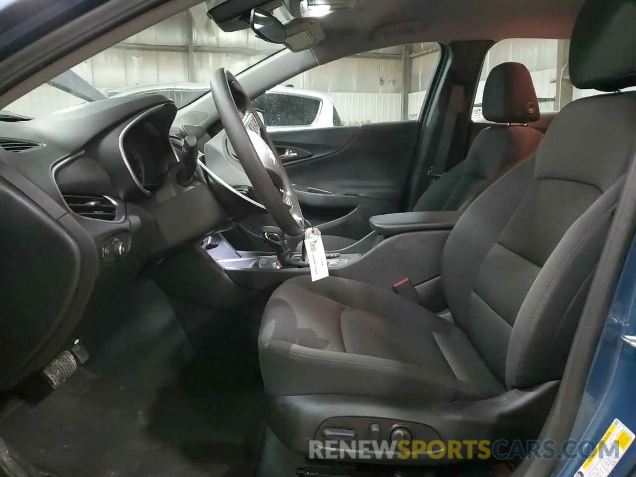 7 fotografías del automóvil dañado 1G1ZD5ST1SF150207 CHEVROLET MALIBU 2025