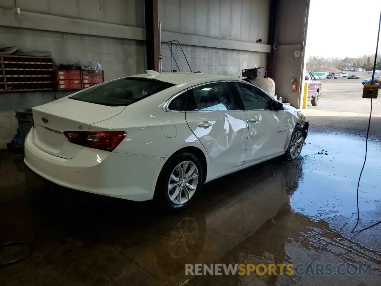 3 fotografías del automóvil dañado 1G1ZD5ST2SF132167 CHEVROLET MALIBU 2025