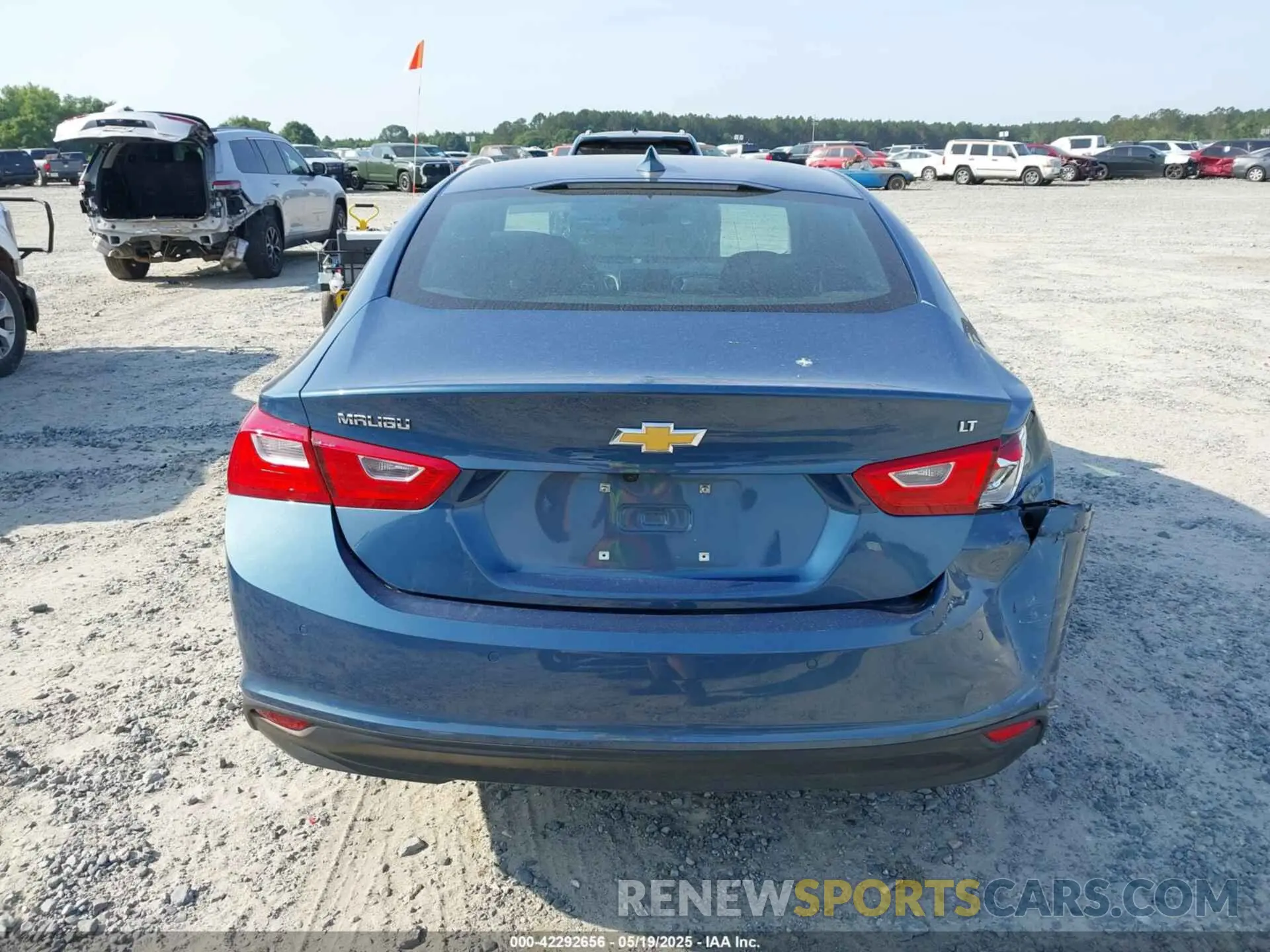 16 fotografías del automóvil dañado 1G1ZD5ST2SF132346 CHEVROLET MALIBU 2025
