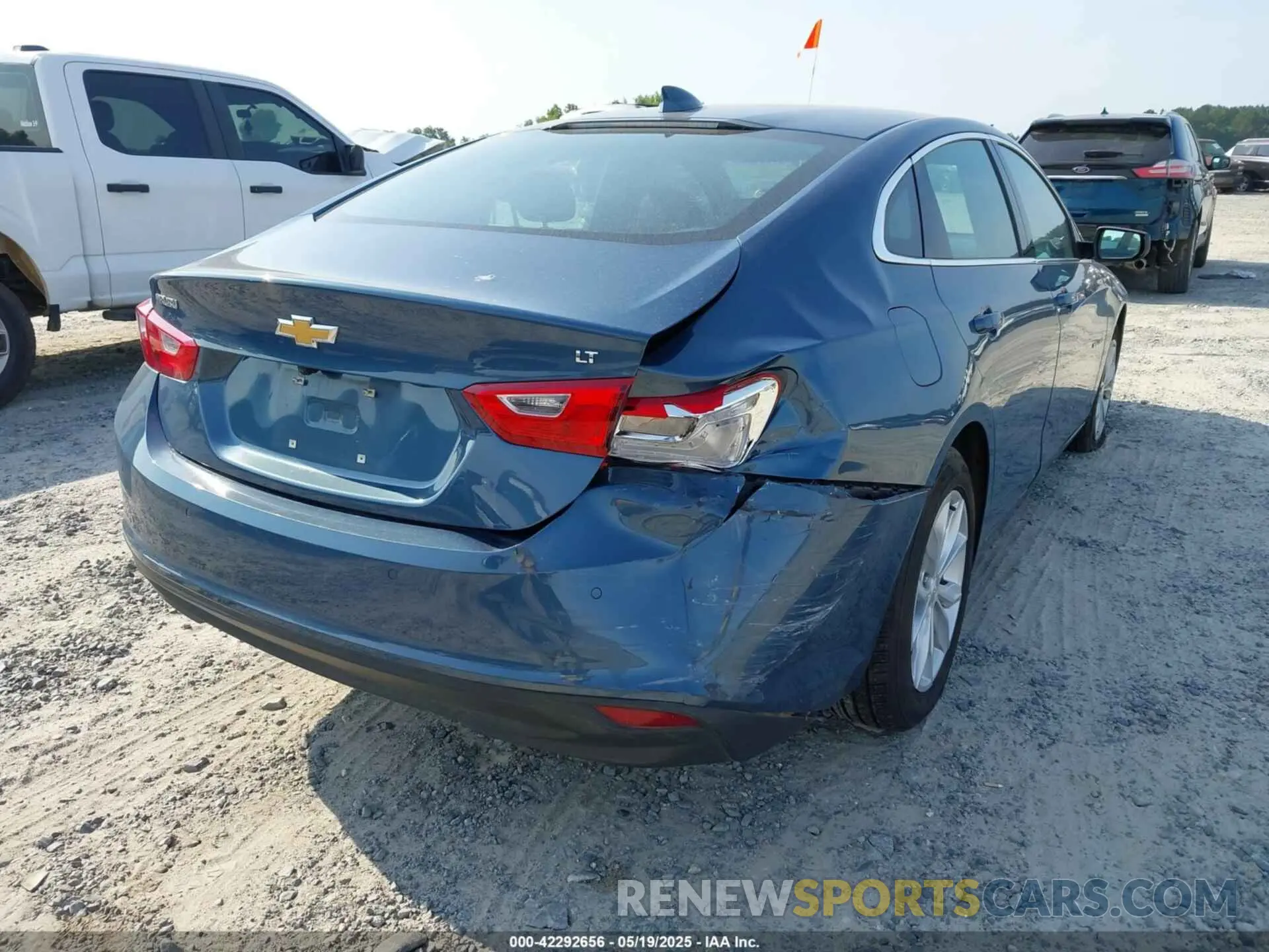 6 fotografías del automóvil dañado 1G1ZD5ST2SF132346 CHEVROLET MALIBU 2025