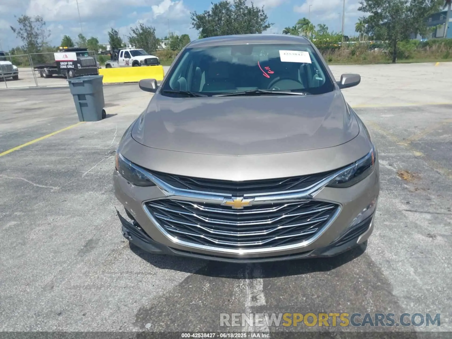12 fotografías del automóvil dañado 1G1ZD5ST2SF148885 CHEVROLET MALIBU 2025