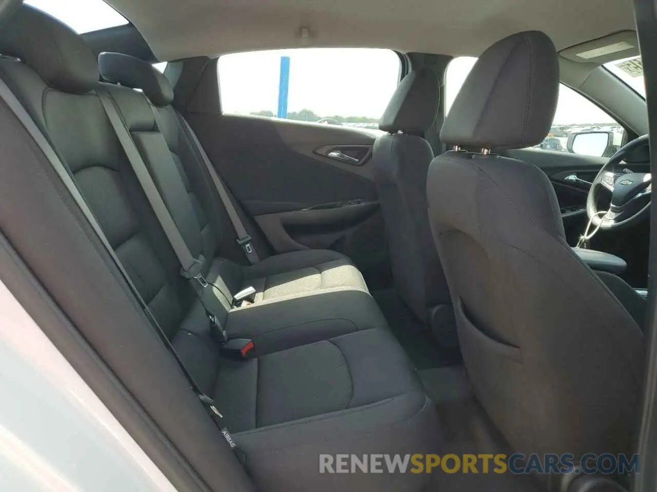 10 fotografías del automóvil dañado 1G1ZD5ST3SF128340 CHEVROLET MALIBU 2025