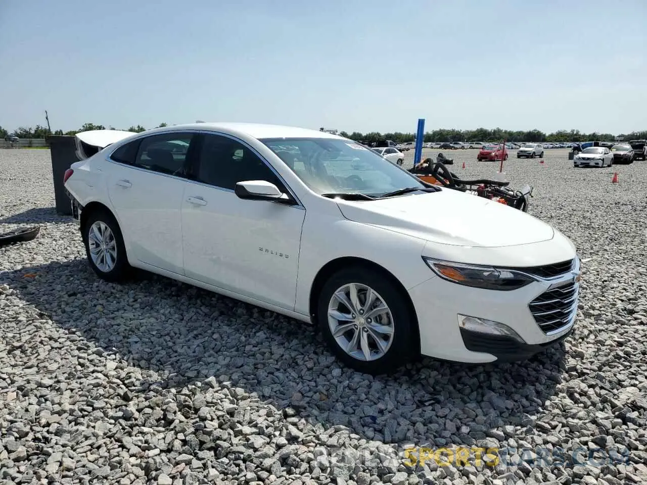 4 fotografías del automóvil dañado 1G1ZD5ST3SF128340 CHEVROLET MALIBU 2025