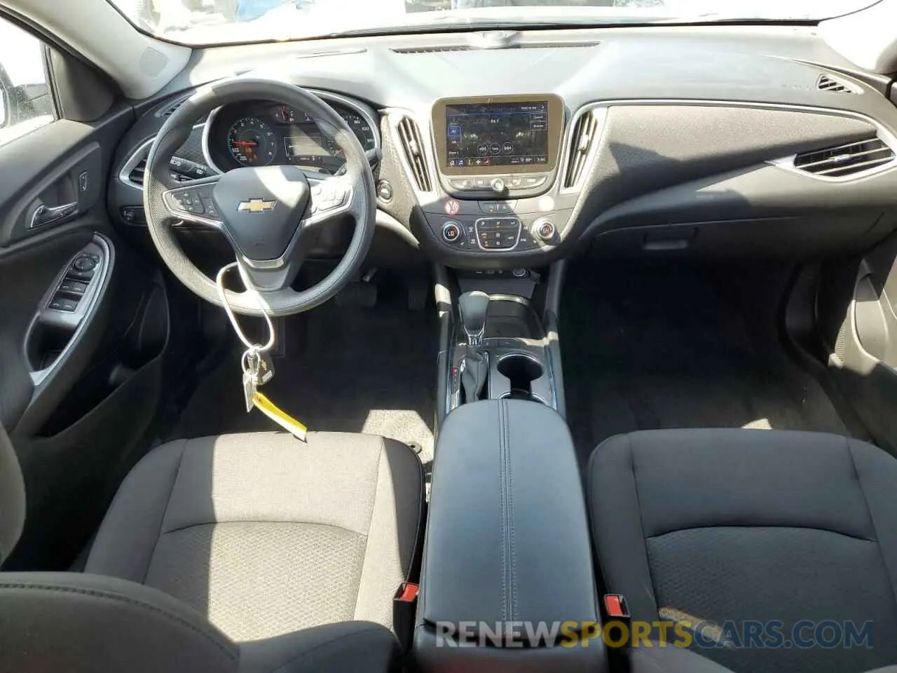 8 fotografías del automóvil dañado 1G1ZD5ST3SF128340 CHEVROLET MALIBU 2025