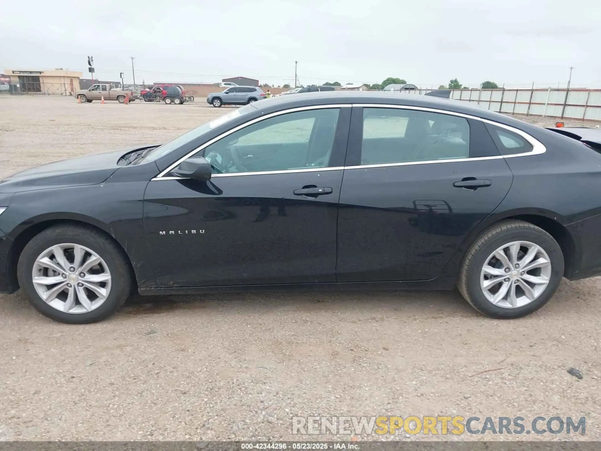 14 fotografías del automóvil dañado 1G1ZD5ST4SF122045 CHEVROLET MALIBU 2025