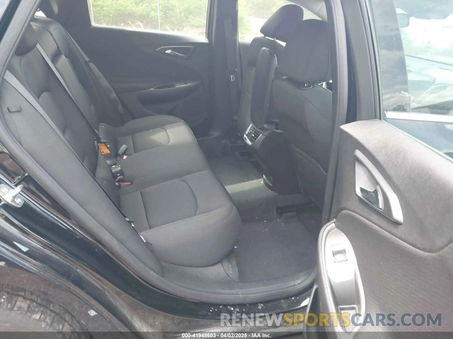 8 fotografías del automóvil dañado 1G1ZD5ST5SF144989 CHEVROLET MALIBU 2025