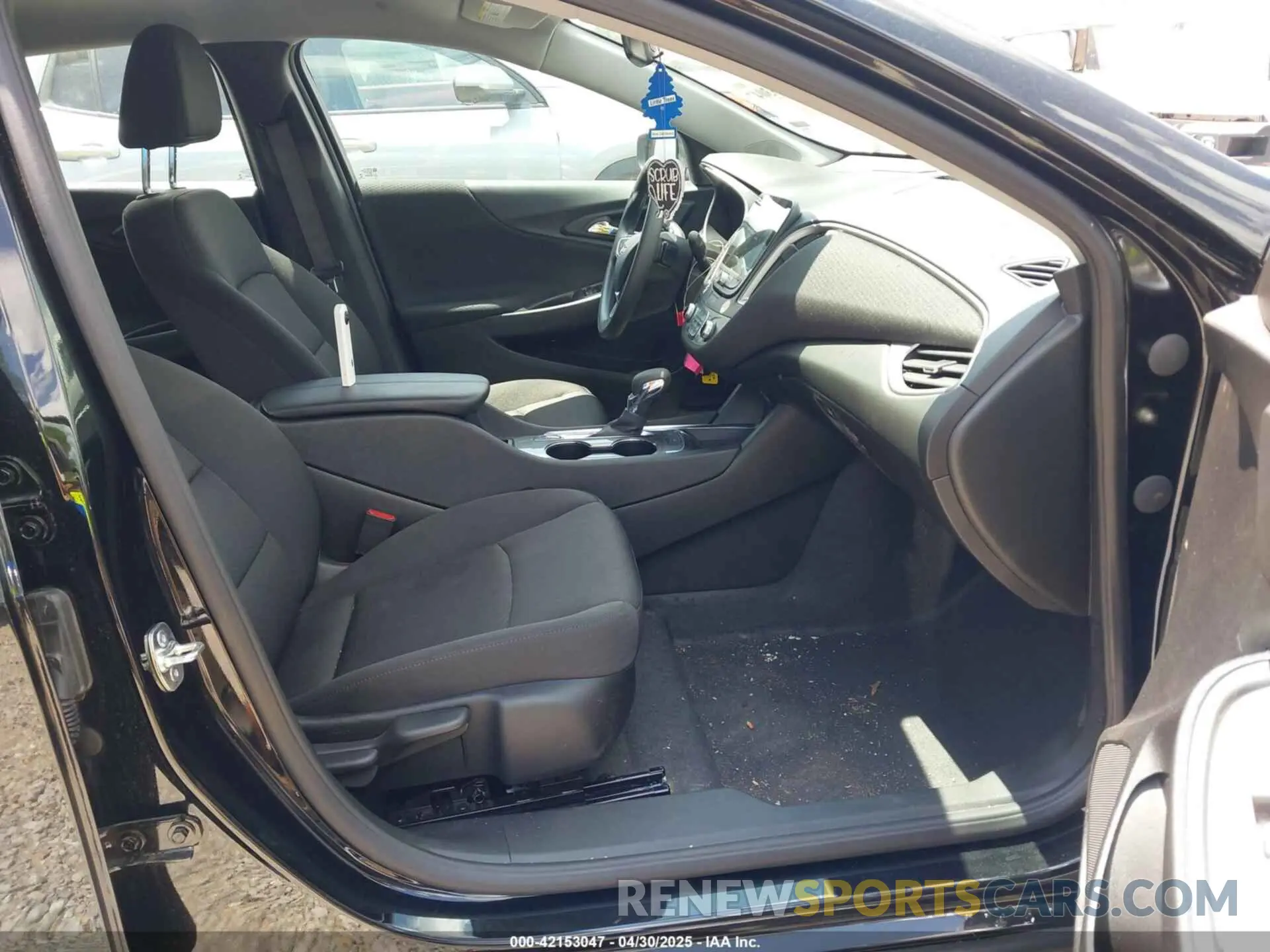 5 fotografías del automóvil dañado 1G1ZD5ST6SF145813 CHEVROLET MALIBU 2025