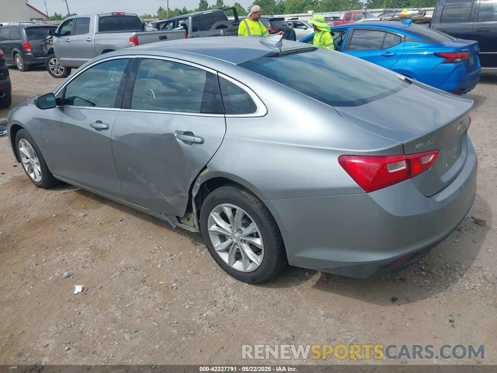 3 fotografías del automóvil dañado 1G1ZD5ST7SF124470 CHEVROLET MALIBU 2025