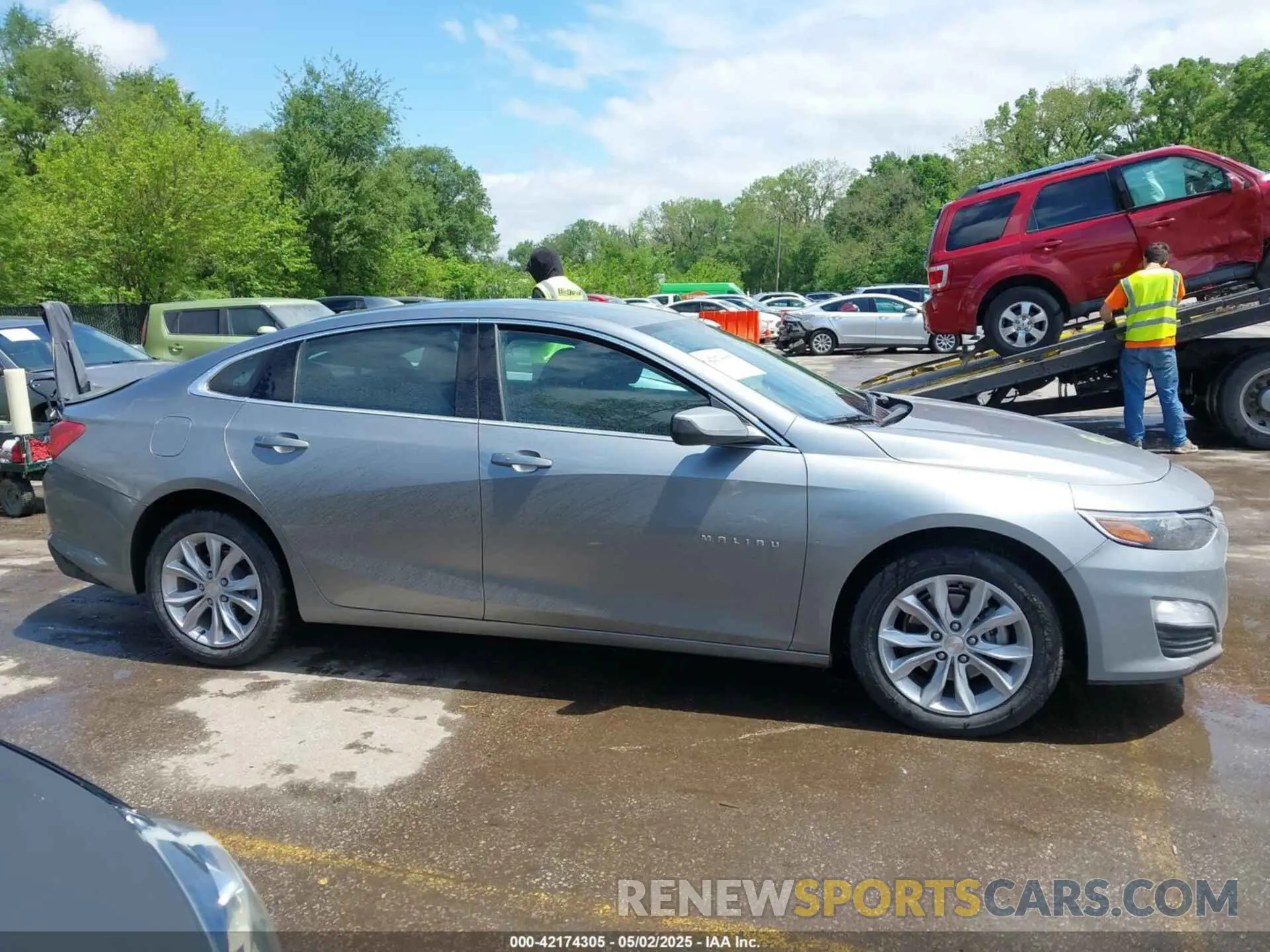 14 fotografías del automóvil dañado 1G1ZD5ST7SF135128 CHEVROLET MALIBU 2025
