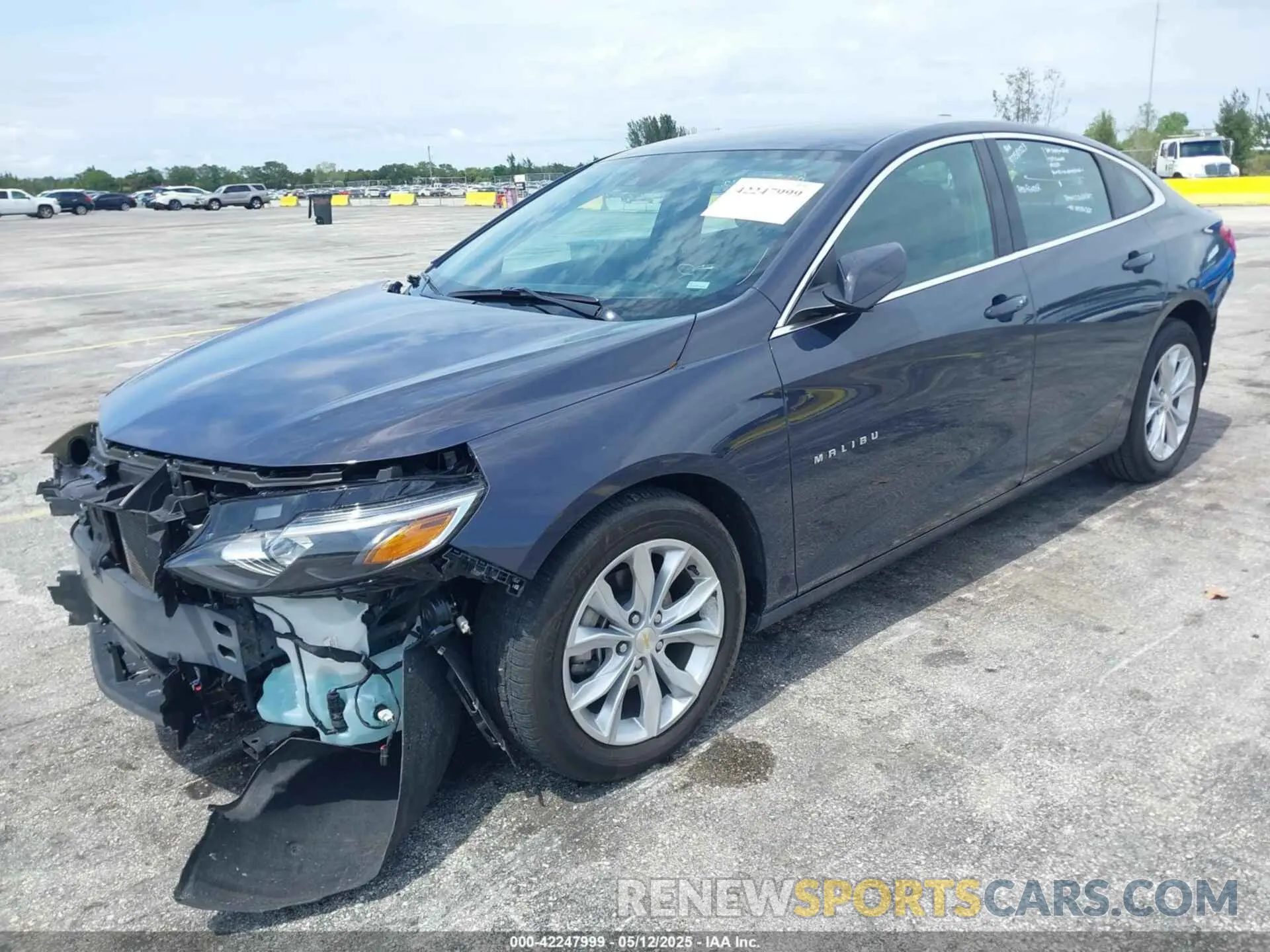 2 fotografías del automóvil dañado 1G1ZD5ST8SF134246 CHEVROLET MALIBU 2025