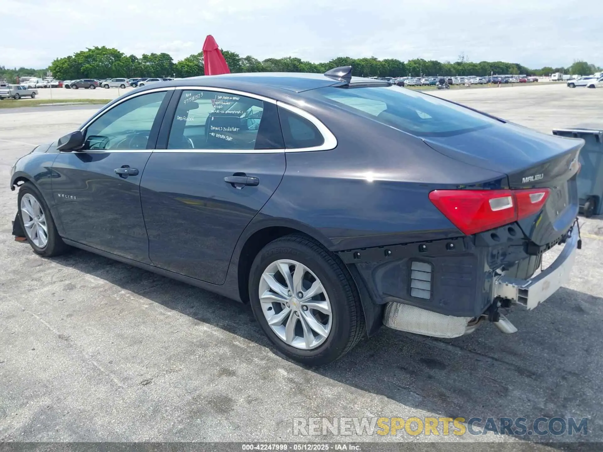3 fotografías del automóvil dañado 1G1ZD5ST8SF134246 CHEVROLET MALIBU 2025