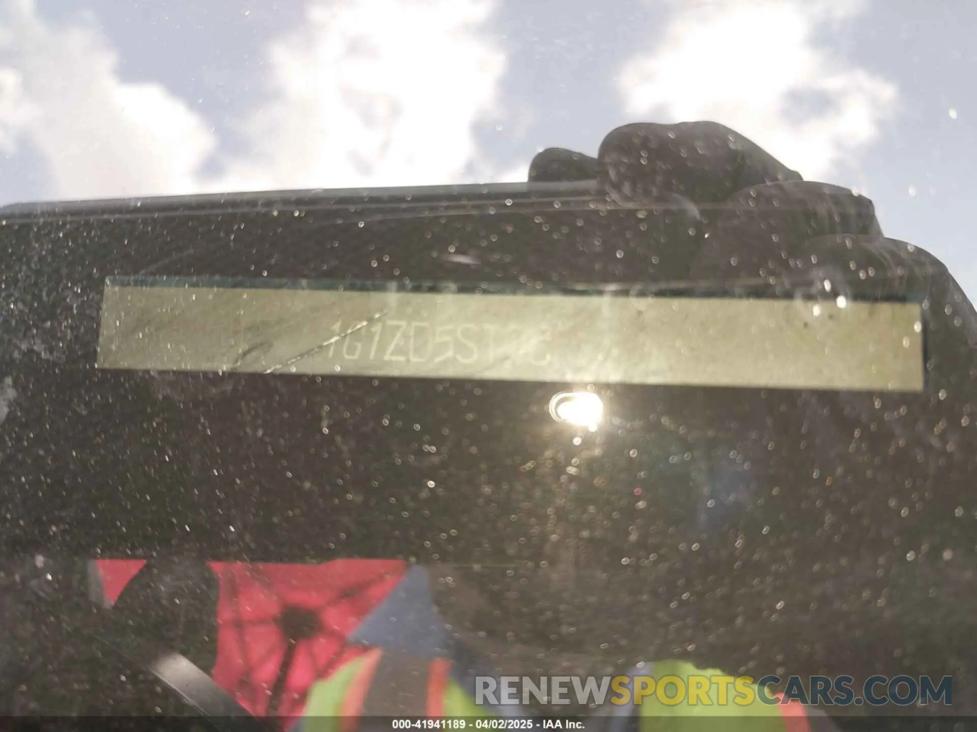 9 fotografías del automóvil dañado 1G1ZD5ST9SF145143 CHEVROLET MALIBU 2025