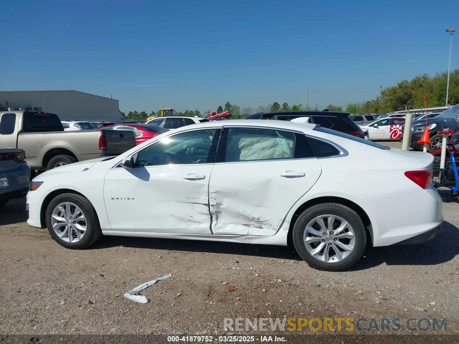 14 fotografías del automóvil dañado 1G1ZD5ST9SF157387 CHEVROLET MALIBU 2025