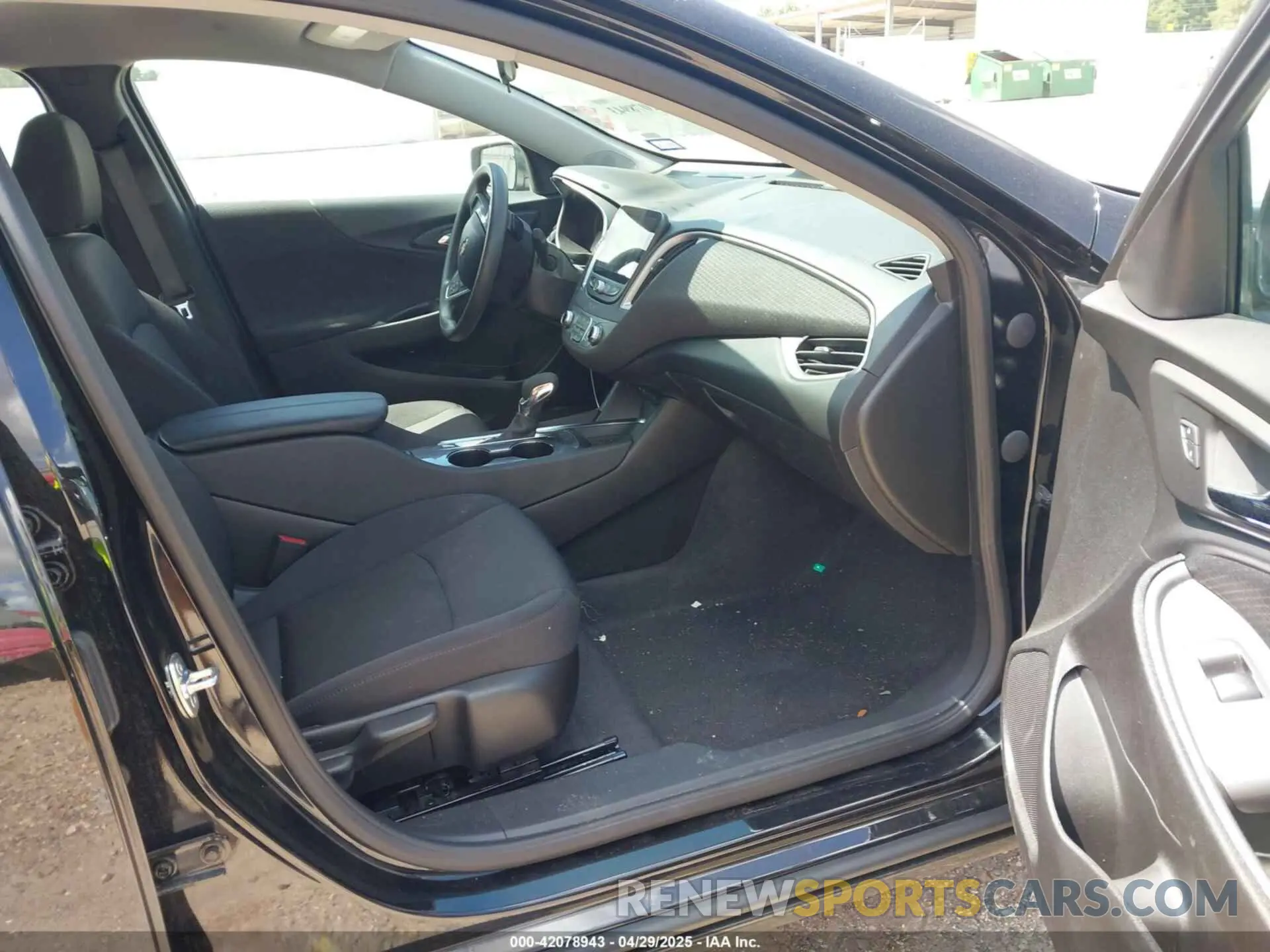 5 fotografías del automóvil dañado 1G1ZD5STXSF130988 CHEVROLET MALIBU 2025