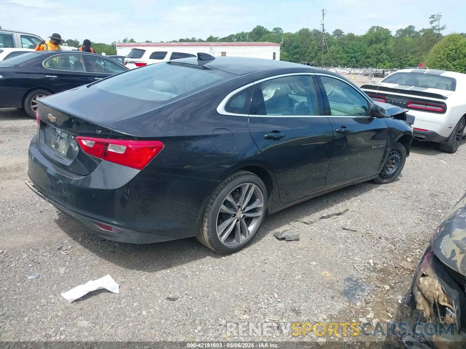 4 fotografías del automóvil dañado 1G1ZD5STXSF147810 CHEVROLET MALIBU 2025