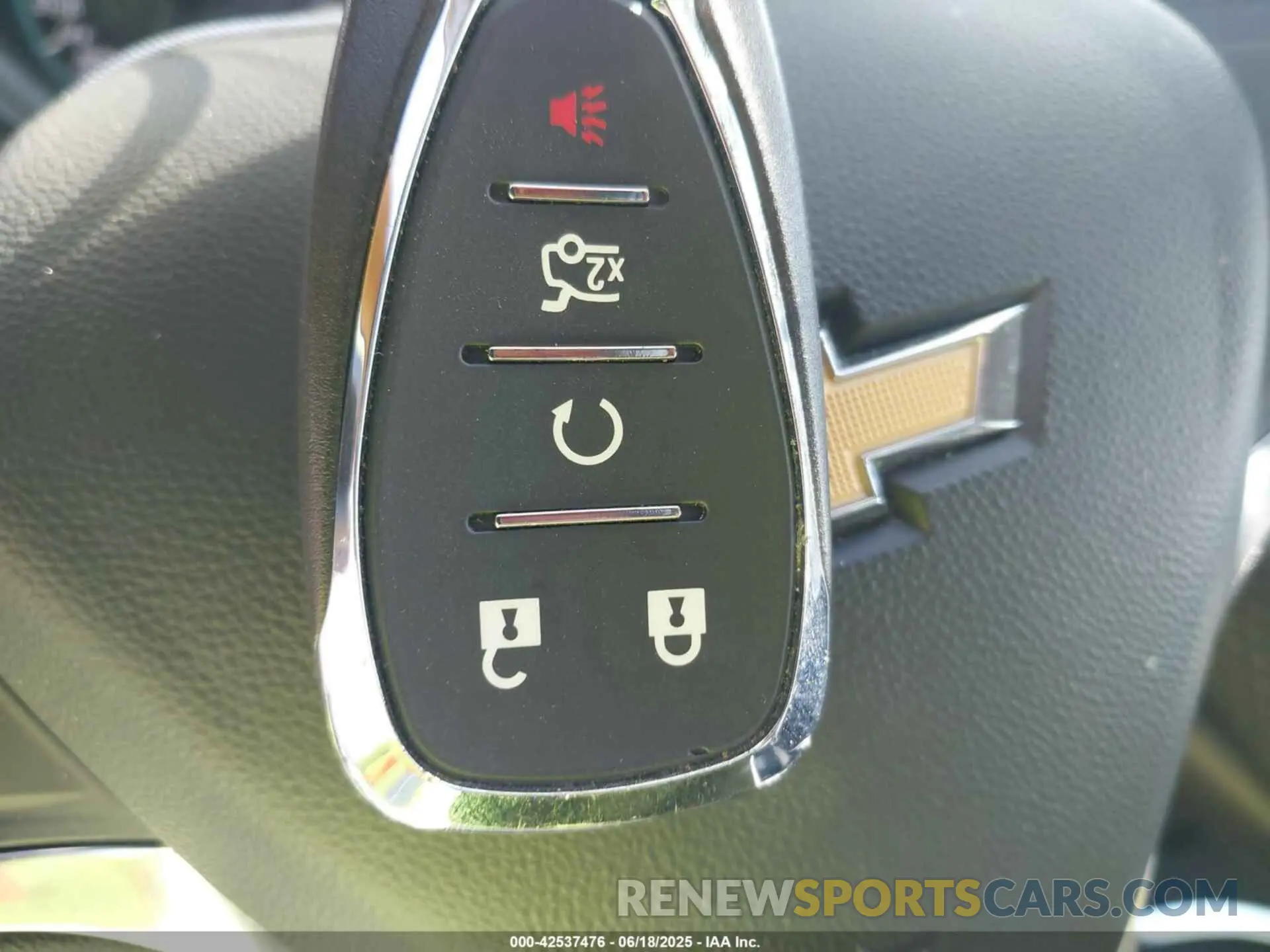 11 fotografías del automóvil dañado 1G1ZD5STXSF154238 CHEVROLET MALIBU 2025