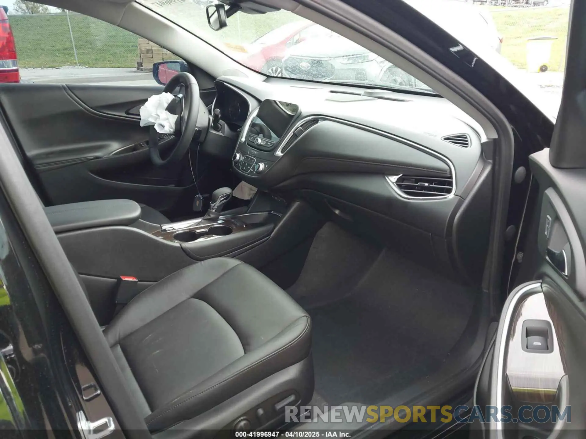 5 fotografías del automóvil dañado 1G1ZE5ST0SF129104 CHEVROLET MALIBU 2025