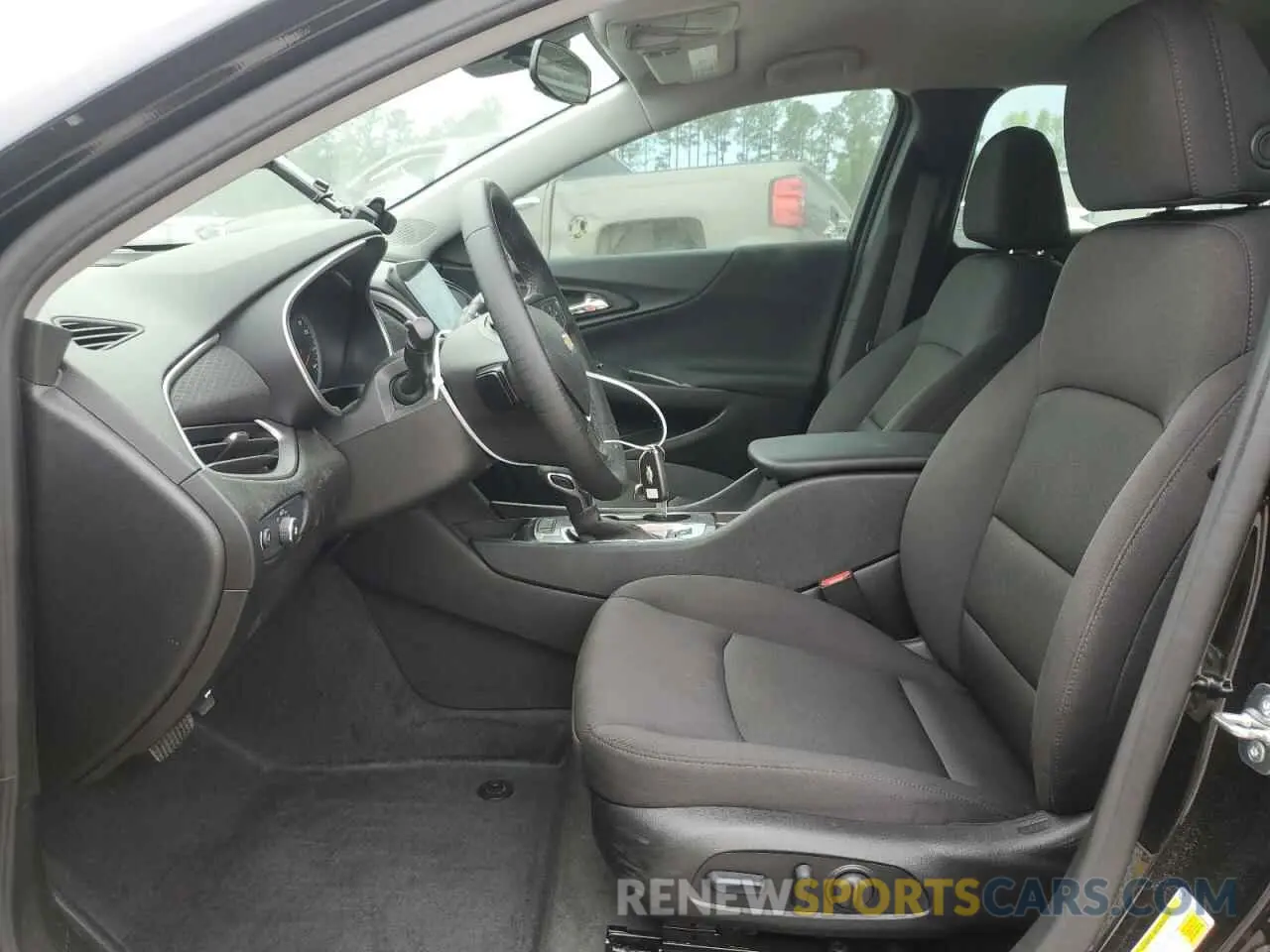 7 fotografías del automóvil dañado 1G1ZG5ST5SF104015 CHEVROLET MALIBU 2025