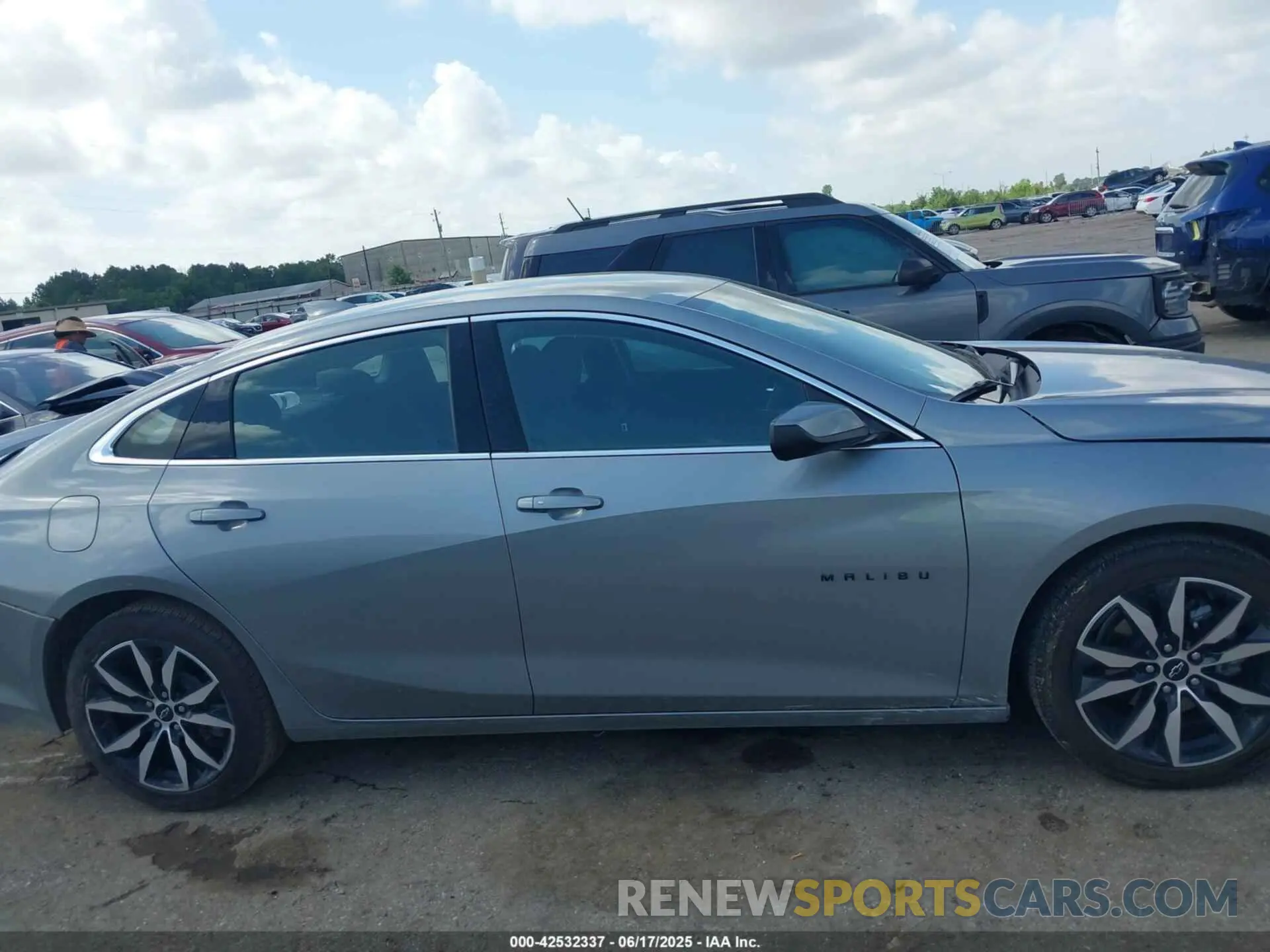 13 fotografías del automóvil dañado 1G1ZG5ST6SF112477 CHEVROLET MALIBU 2025
