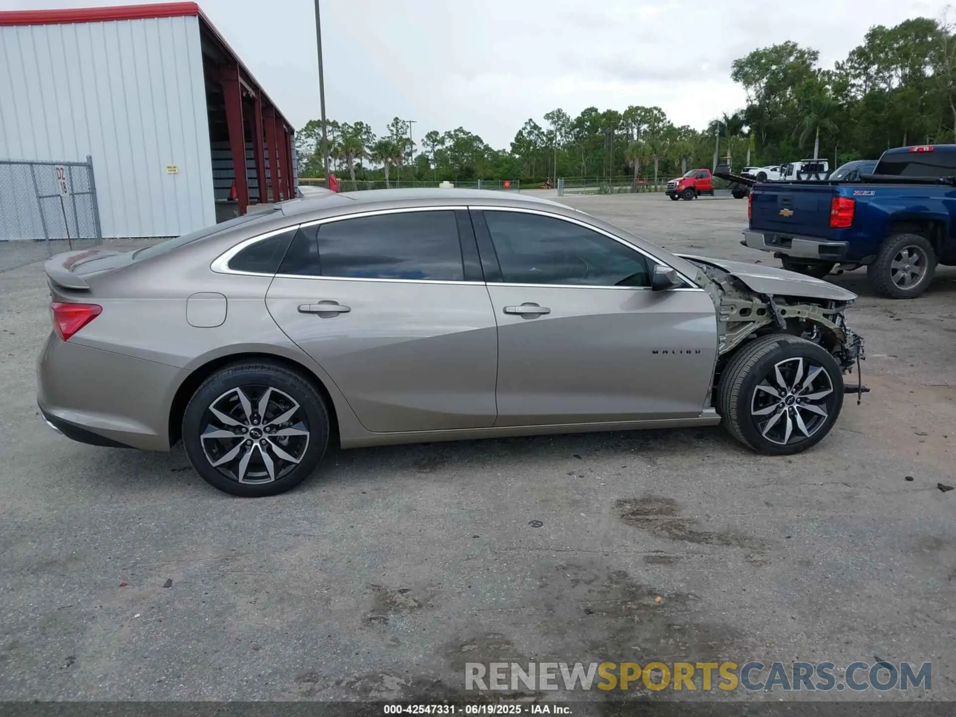 14 fotografías del automóvil dañado 1G1ZG5STXSF137401 CHEVROLET MALIBU 2025
