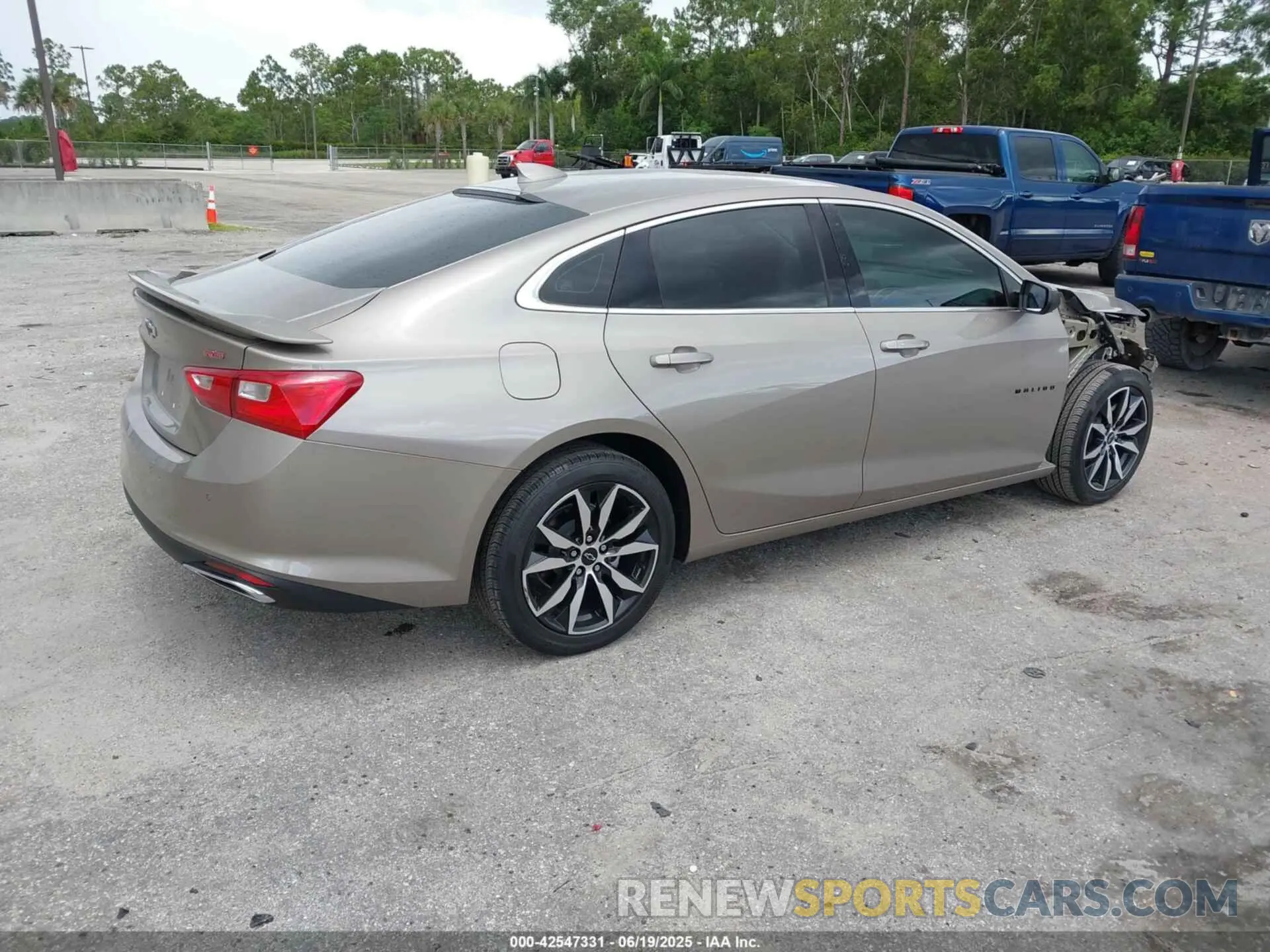 4 fotografías del automóvil dañado 1G1ZG5STXSF137401 CHEVROLET MALIBU 2025