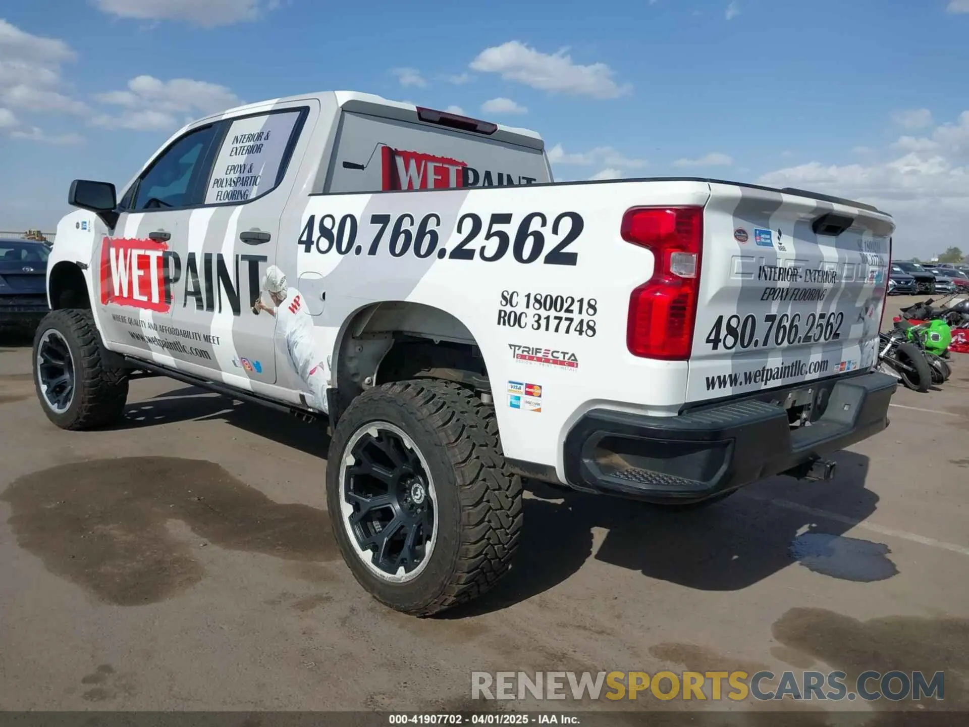 3 fotografías del automóvil dañado 1GCPWAEF5KZ385084 CHEVROLET SILVERADO 1500 2019
