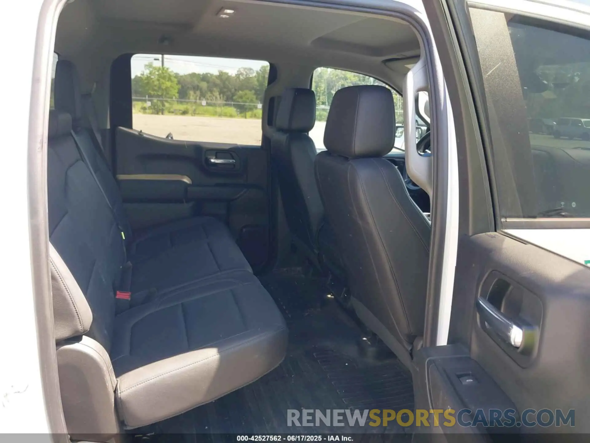 8 fotografías del automóvil dañado 1GCPWAEF8KZ363824 CHEVROLET SILVERADO 1500 2019