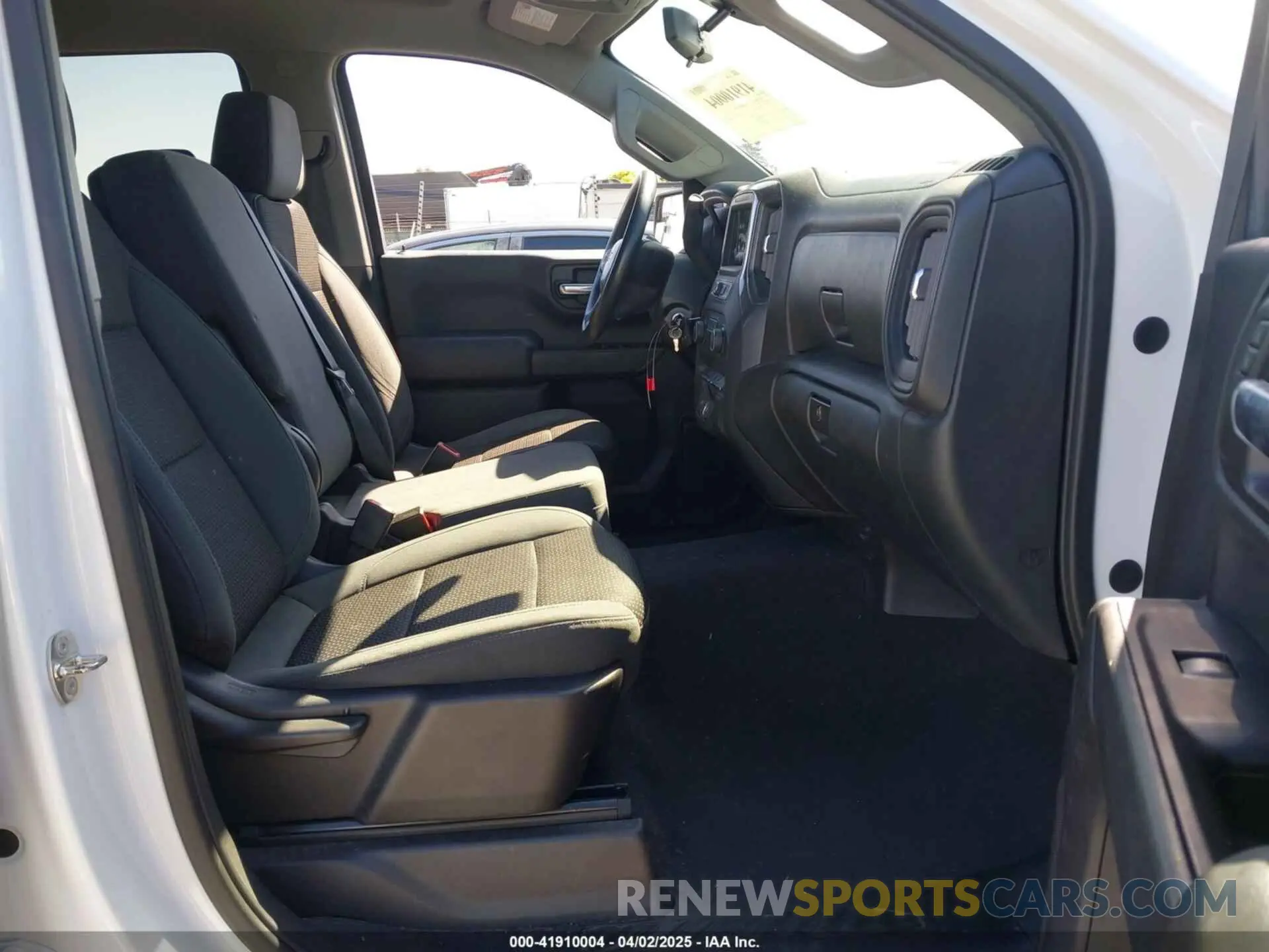5 fotografías del automóvil dañado 1GCPWBEF2KZ349181 CHEVROLET SILVERADO 1500 2019
