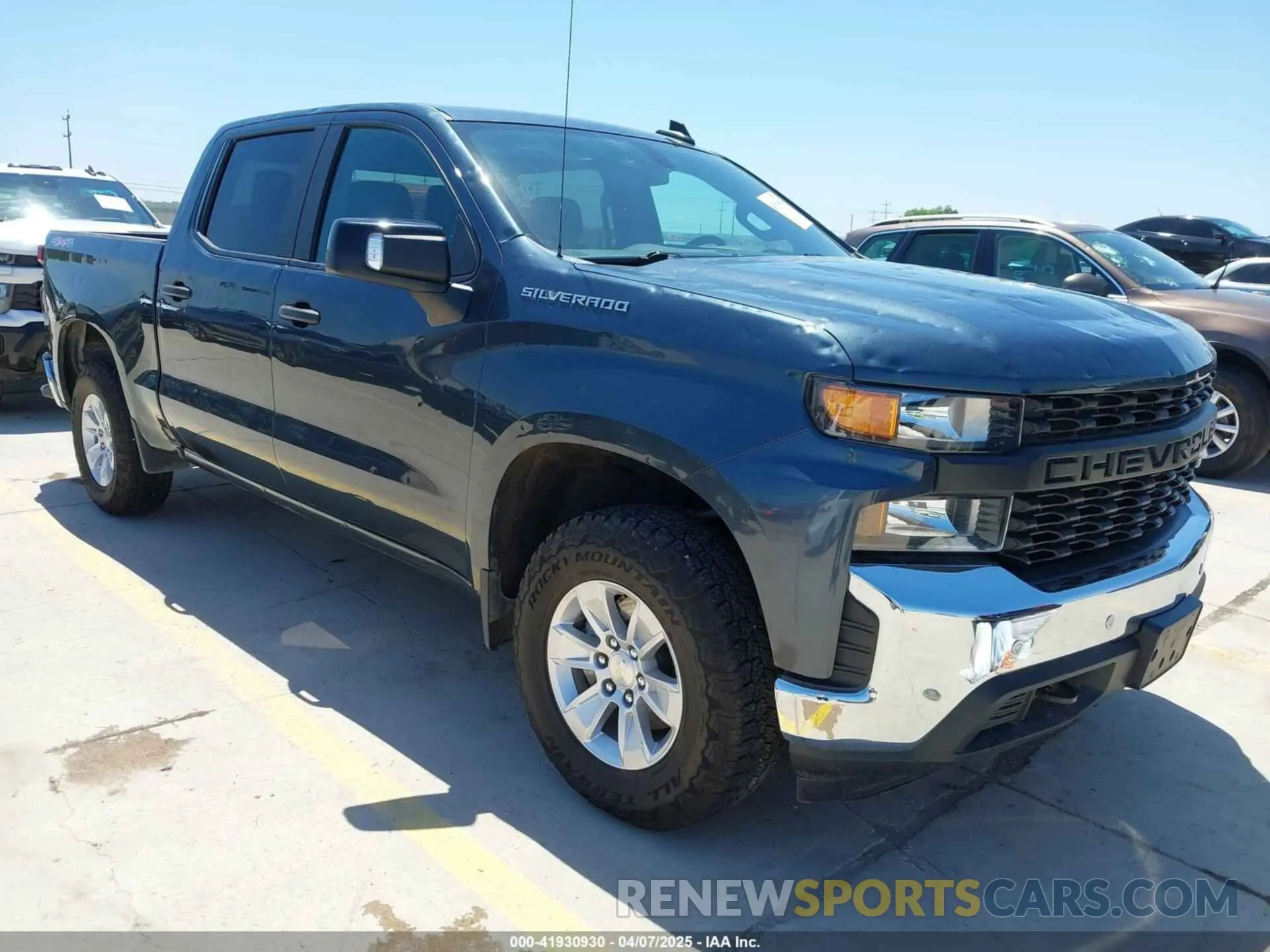 1 fotografías del automóvil dañado 1GCPYAEH0KZ421243 CHEVROLET SILVERADO 1500 2019