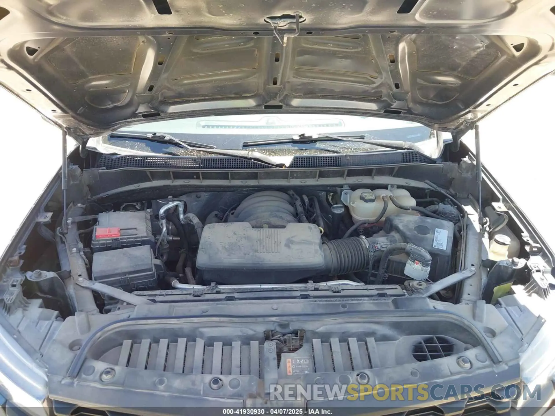 10 fotografías del automóvil dañado 1GCPYAEH0KZ421243 CHEVROLET SILVERADO 1500 2019