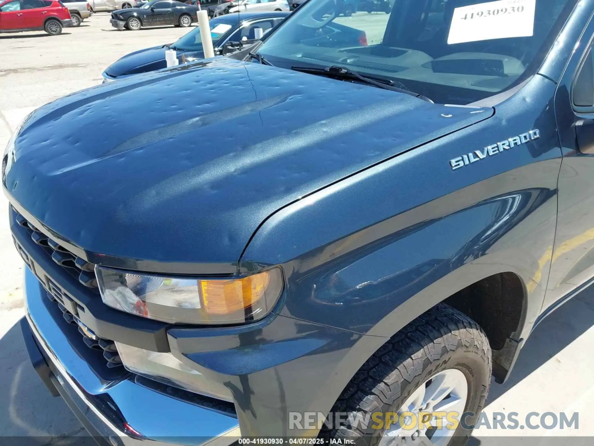 17 fotografías del automóvil dañado 1GCPYAEH0KZ421243 CHEVROLET SILVERADO 1500 2019